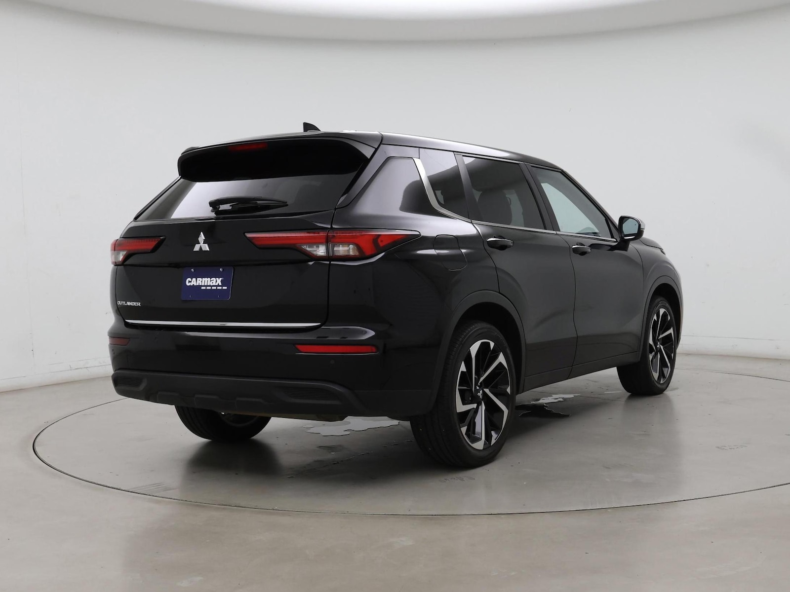 2022 Mitsubishi Outlander ES - Photo 9