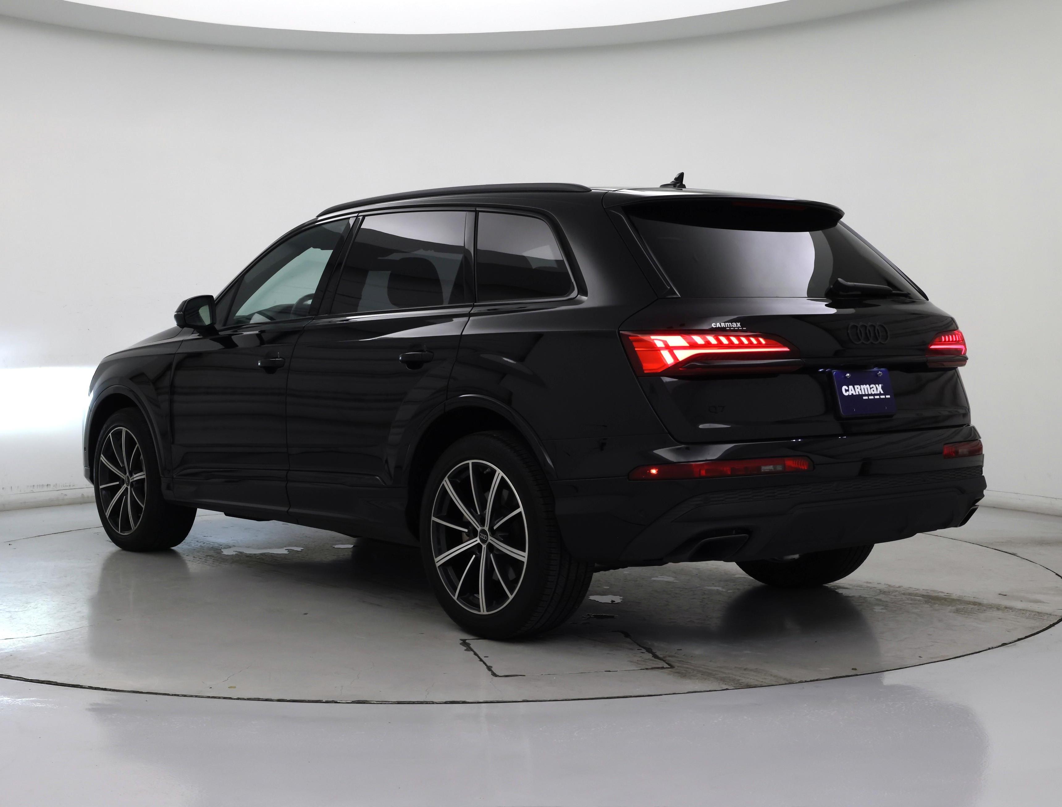 Thumbnail: 2025 Audi Q7 - 2