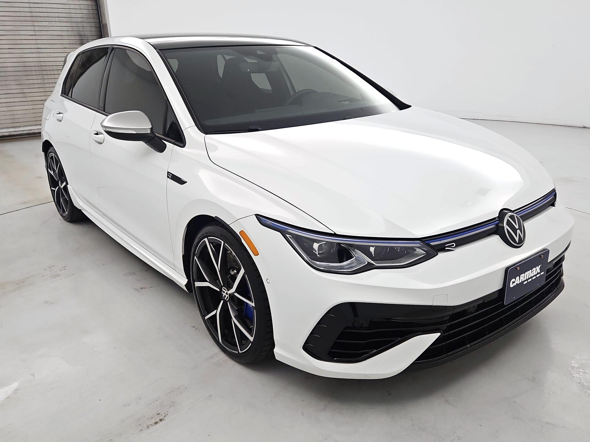 Thumbnail: 2023 Volkswagen Golf - 1
