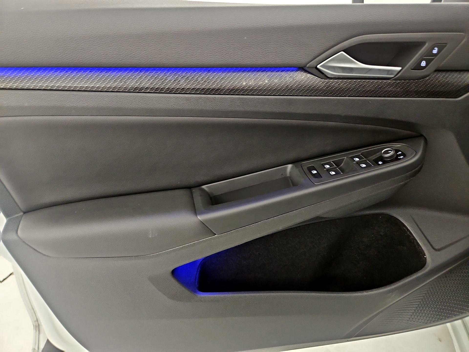 Thumbnail: 2023 Volkswagen Golf - 10
