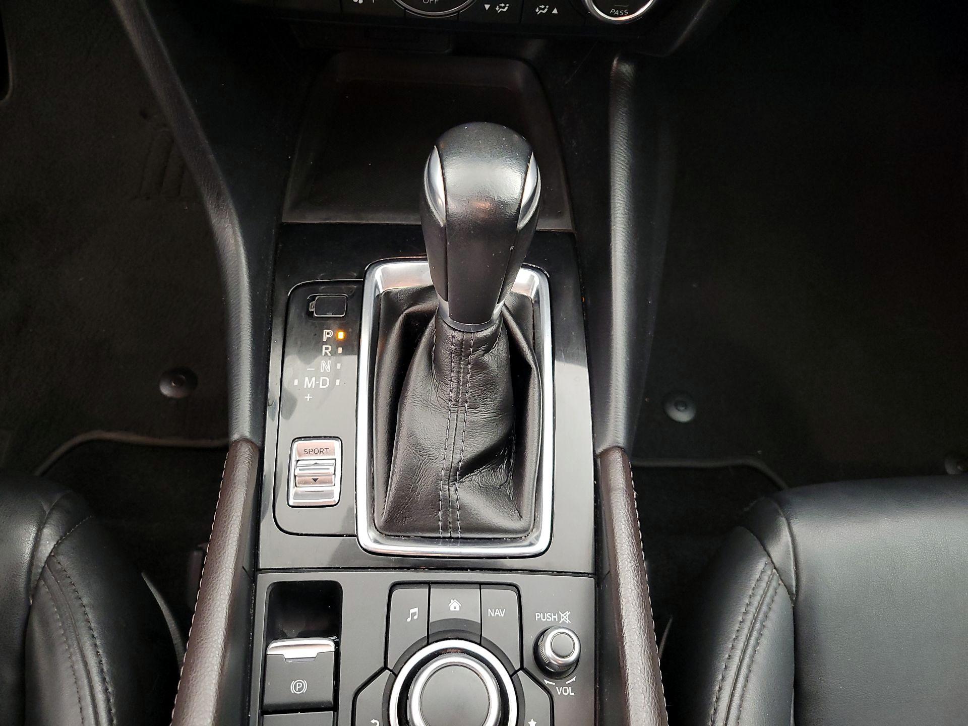 Thumbnail: 2017 Mazda Mazda3 - 17
