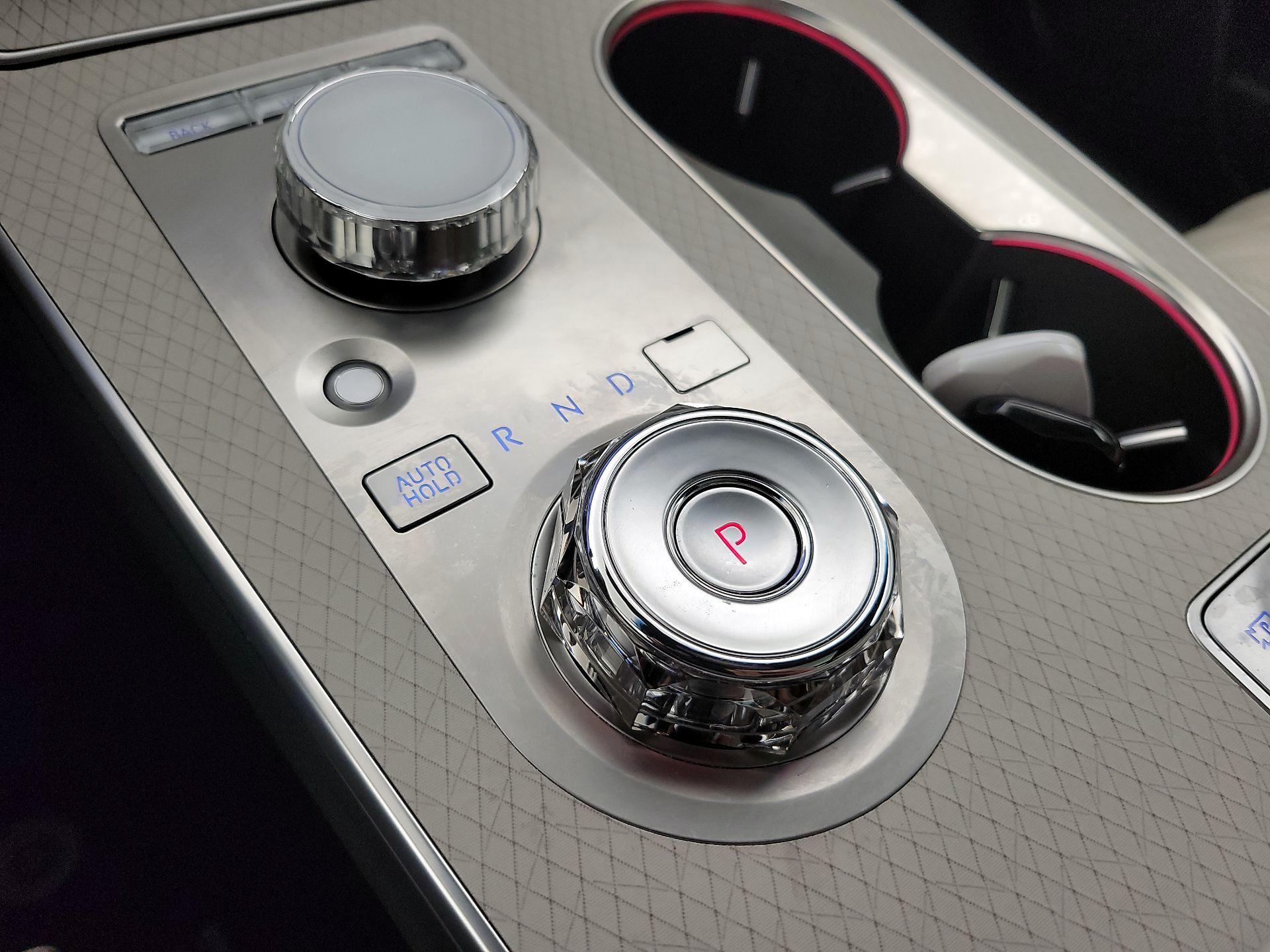 Thumbnail: 2025 Genesis GV80 - 18