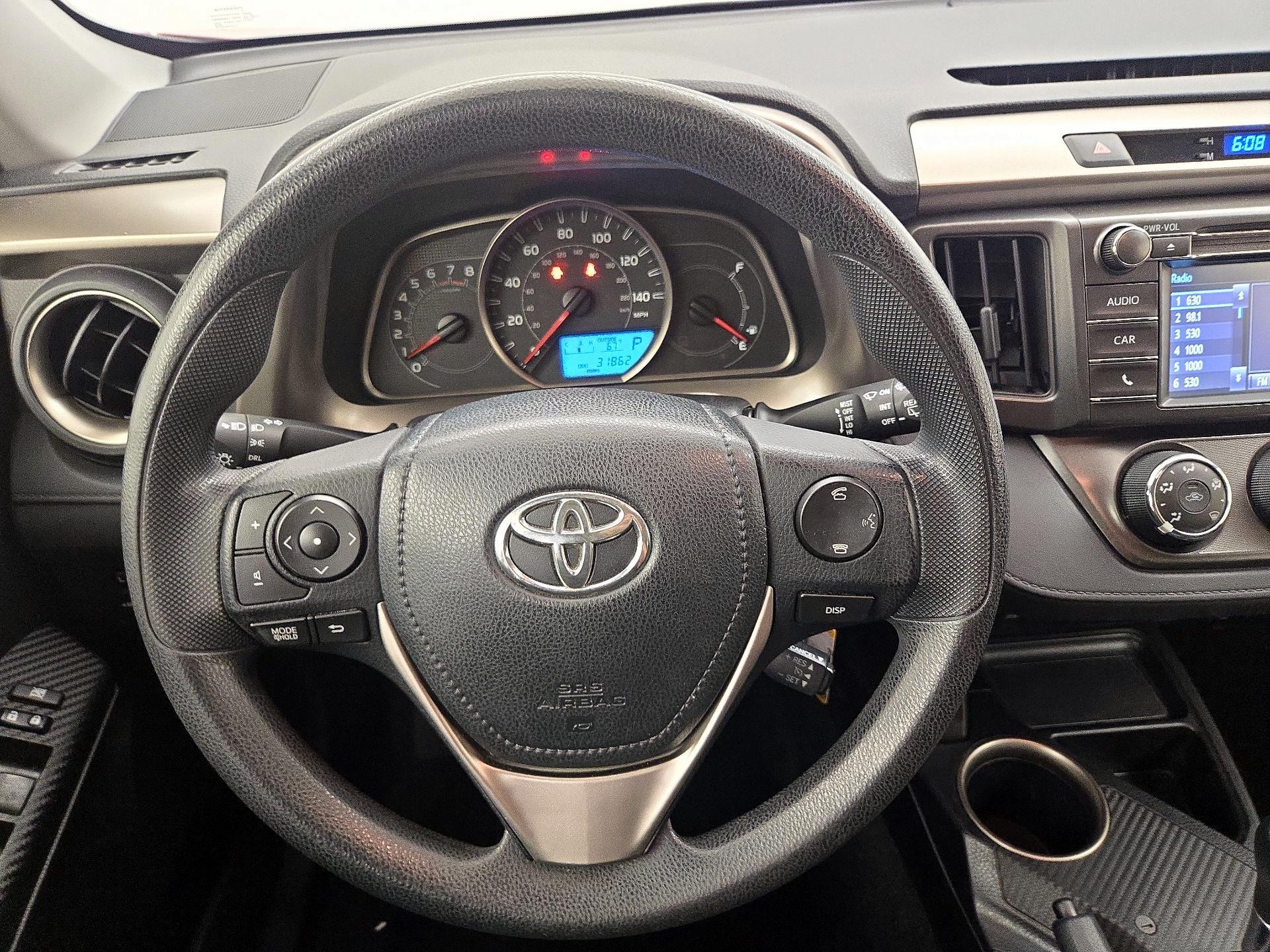 Thumbnail: 2014 Toyota RAV4 - 10
