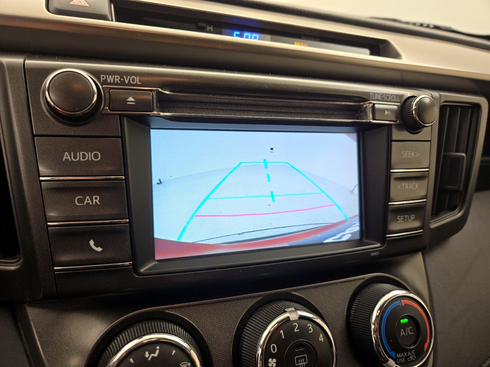 2014 Toyota RAV4 LE - Photo 15