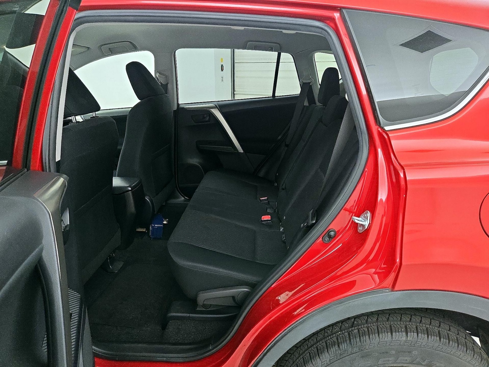2014 Toyota RAV4 LE - Photo 20