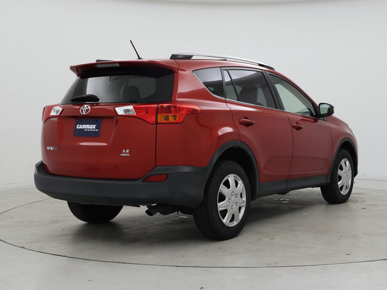 2014 Toyota RAV4 LE - Photo 9