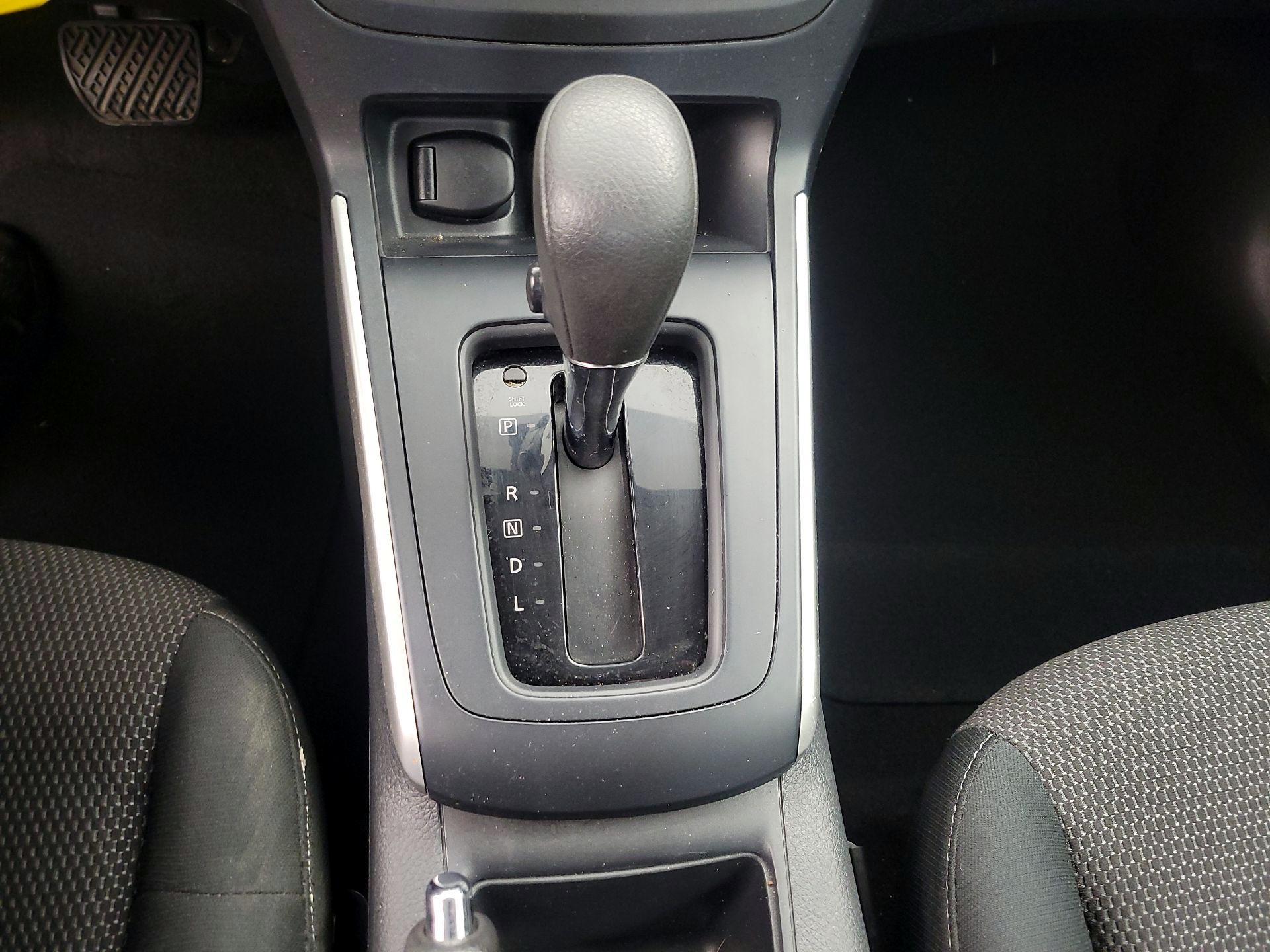 Thumbnail: 2019 Nissan Sentra - 17
