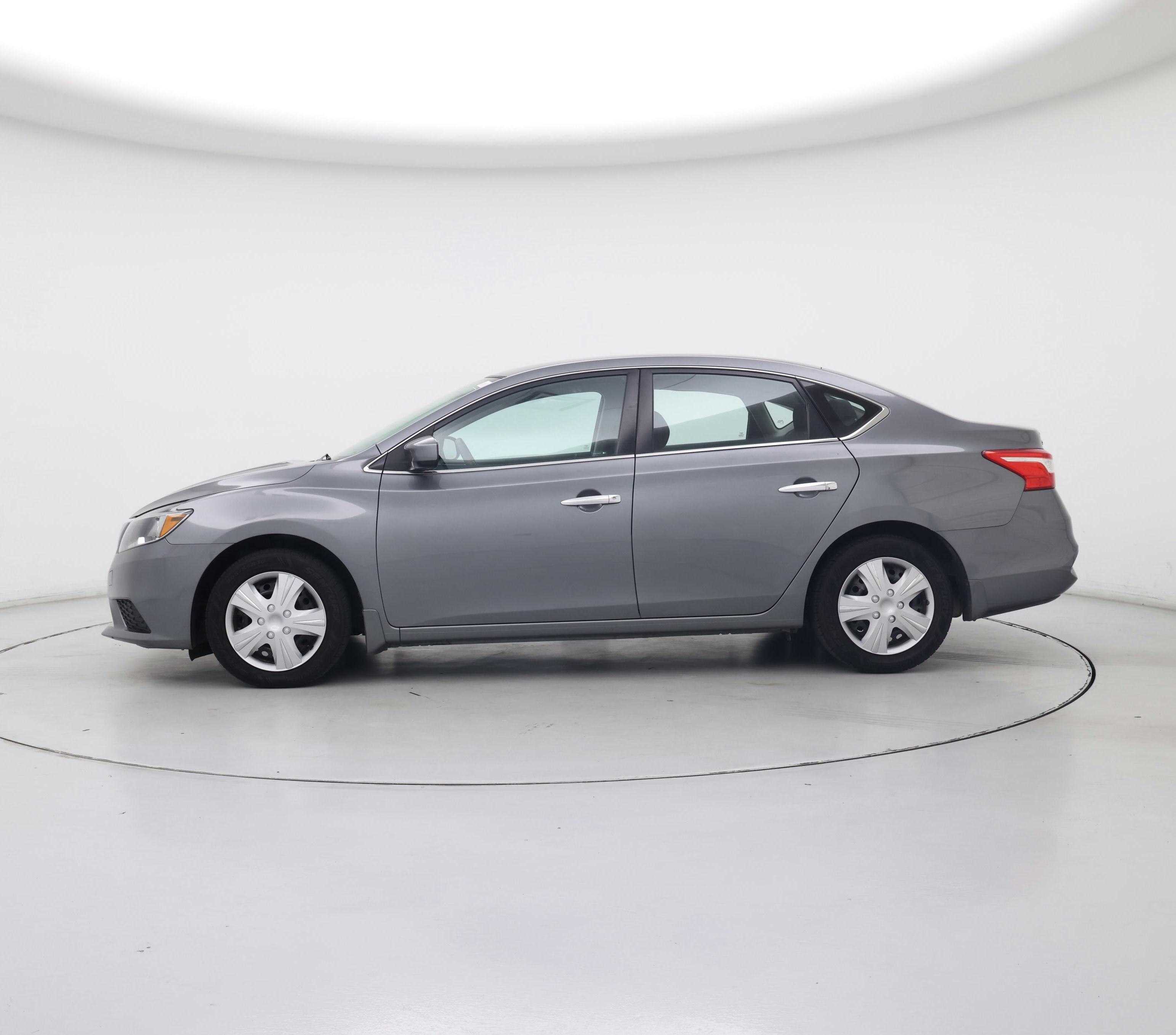 Thumbnail: 2019 Nissan Sentra - 3