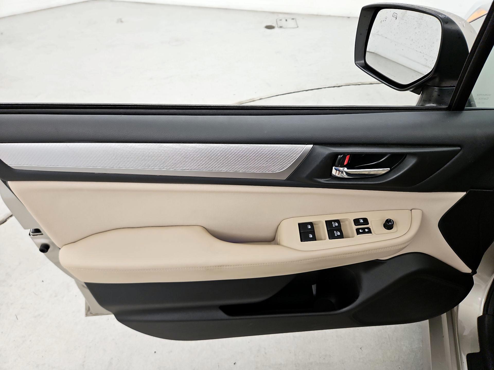 Thumbnail: 2015 Subaru Legacy - 12