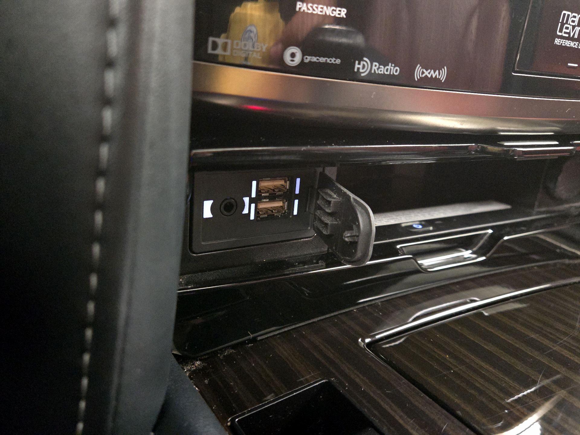 Thumbnail: 2021 Lexus LX - 19