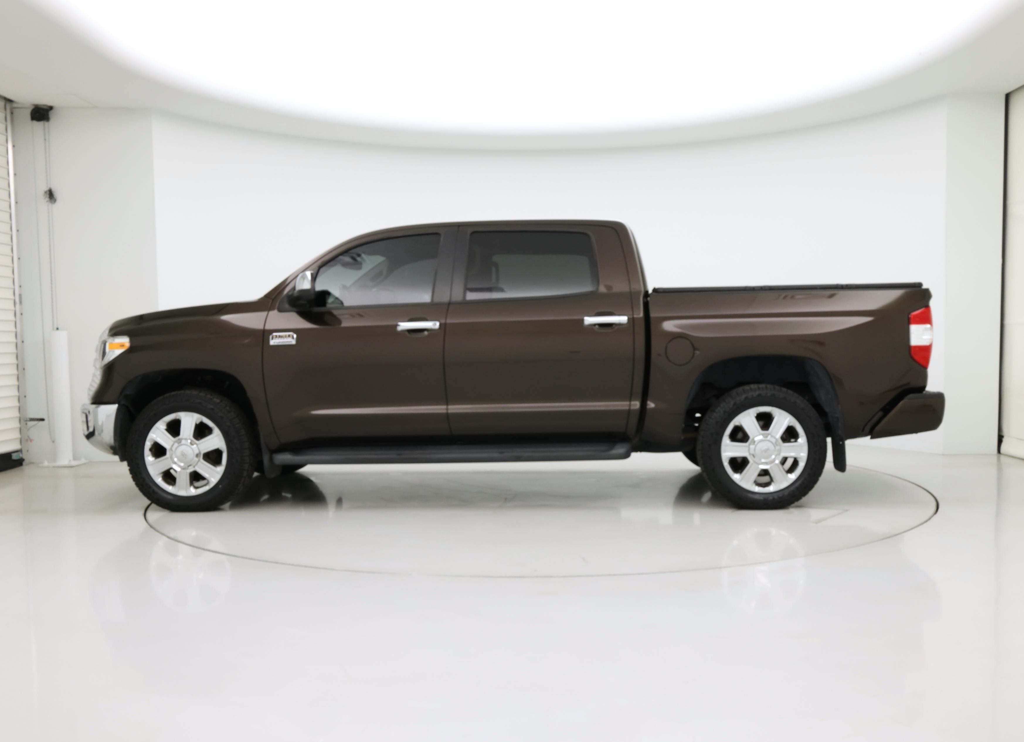 Thumbnail: 2018 Toyota Tundra - 3