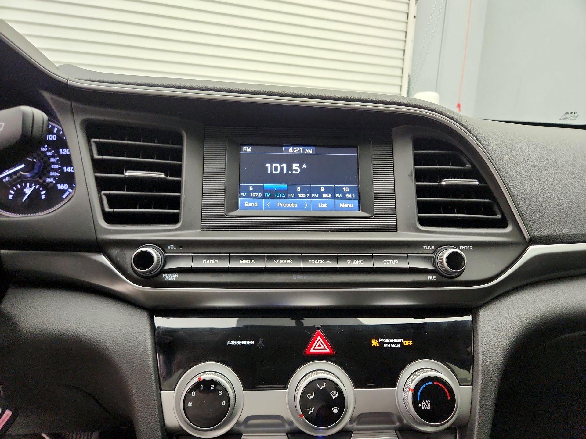 Thumbnail: 2019 Hyundai Elantra - 15