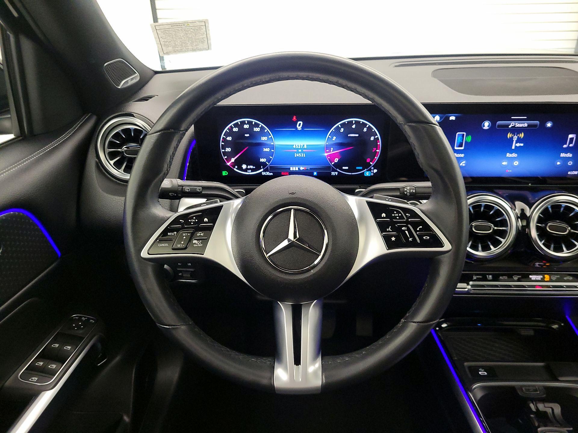 Thumbnail: 2024 Mercedes-Benz GLB - 10