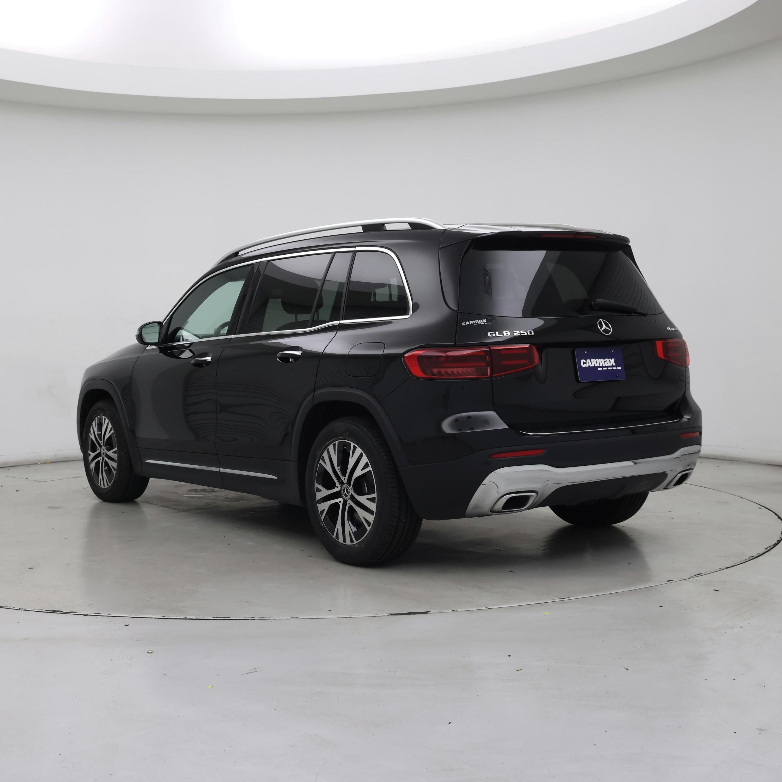 Thumbnail: 2024 Mercedes-Benz GLB - 2