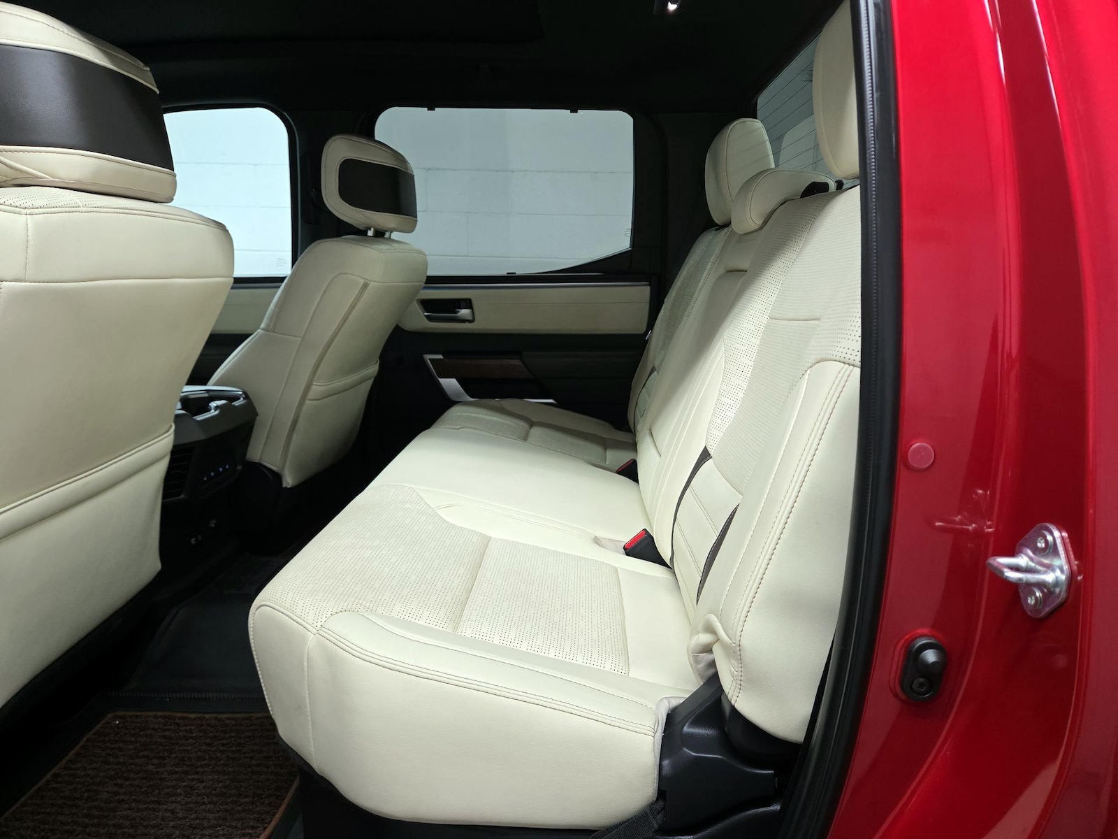 2024 Toyota Tundra 1794 Edition - Photo 18