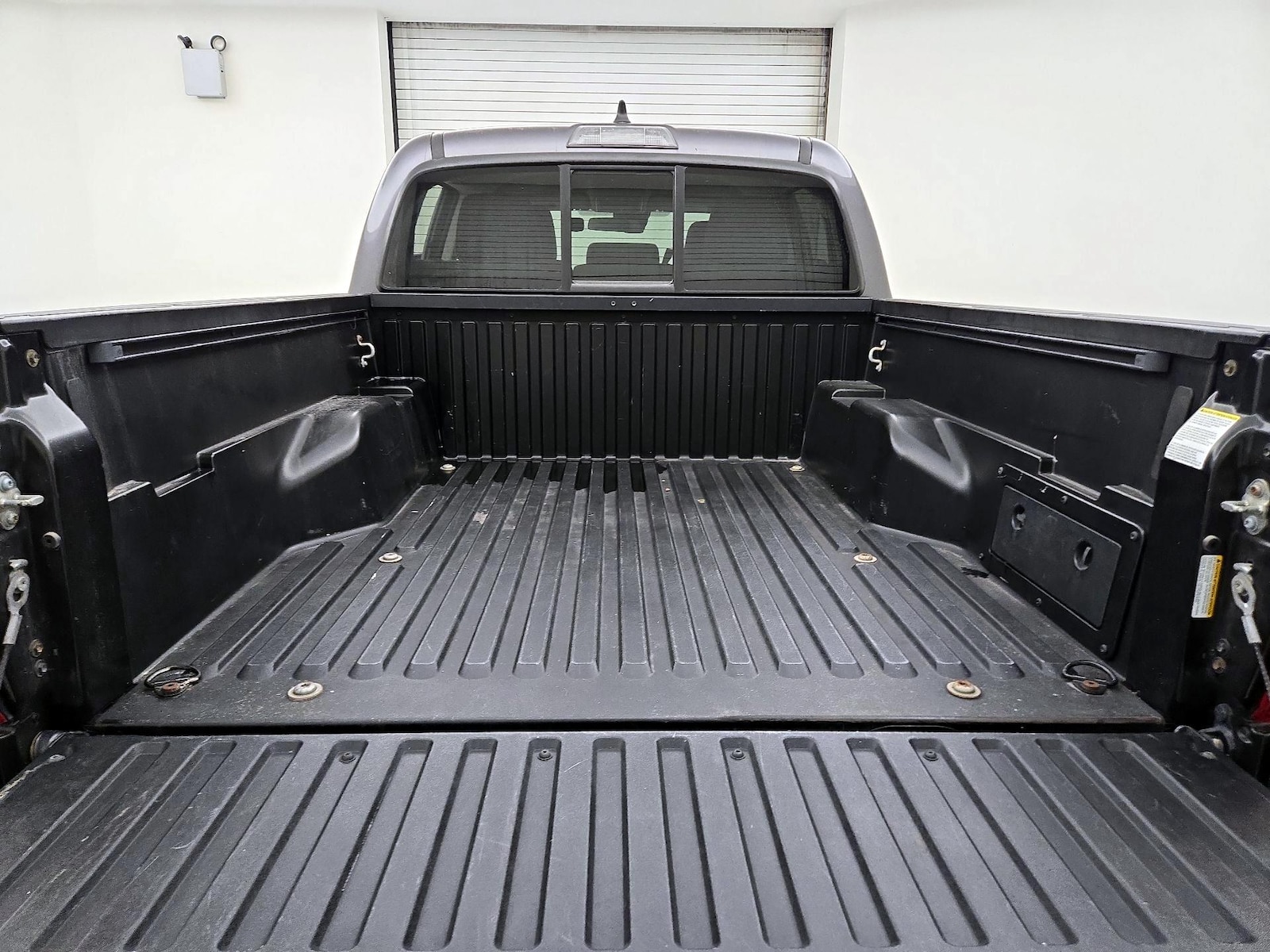 2022 Toyota Tacoma SR - Photo 19