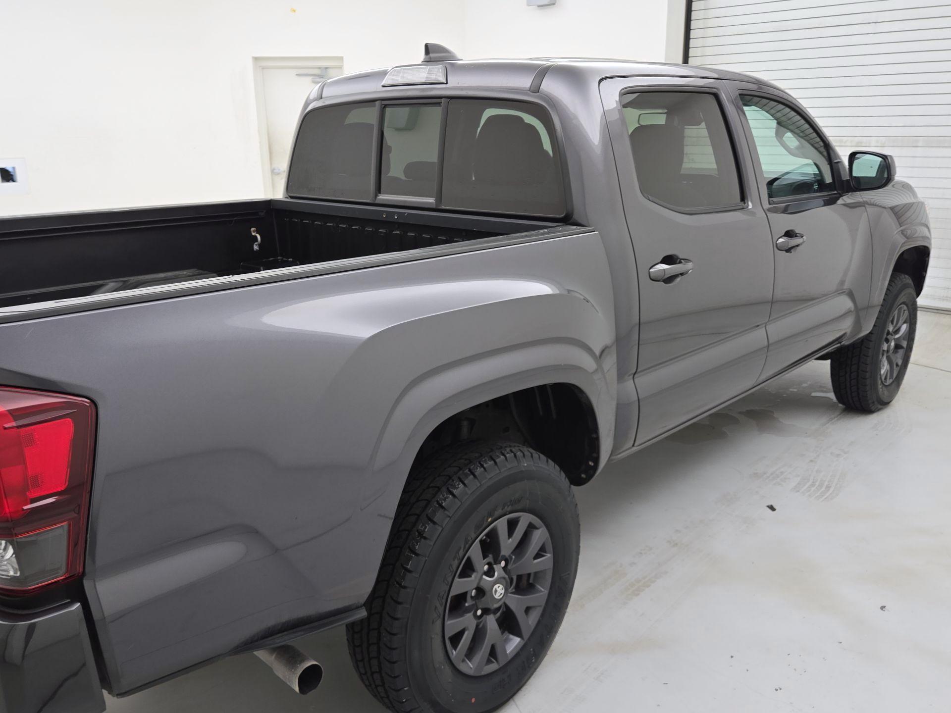 Thumbnail: 2022 Toyota Tacoma - 5