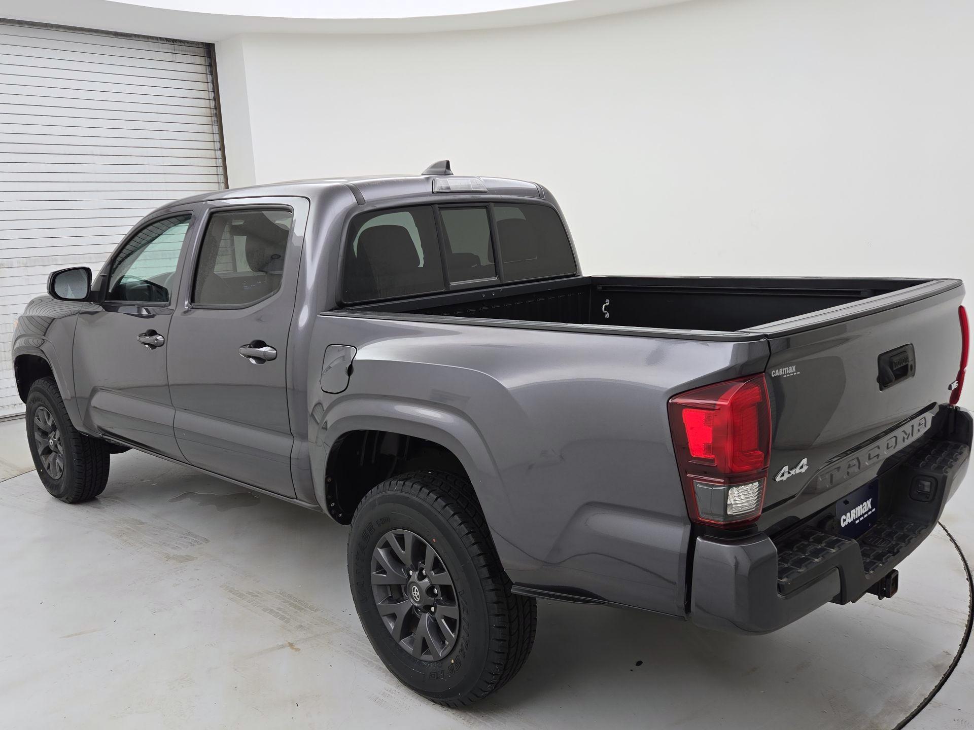 Thumbnail: 2022 Toyota Tacoma - 7