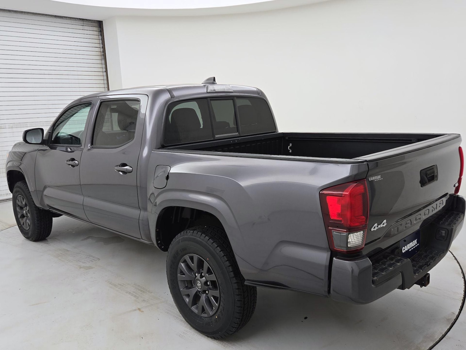 2022 Toyota Tacoma SR - Photo 7