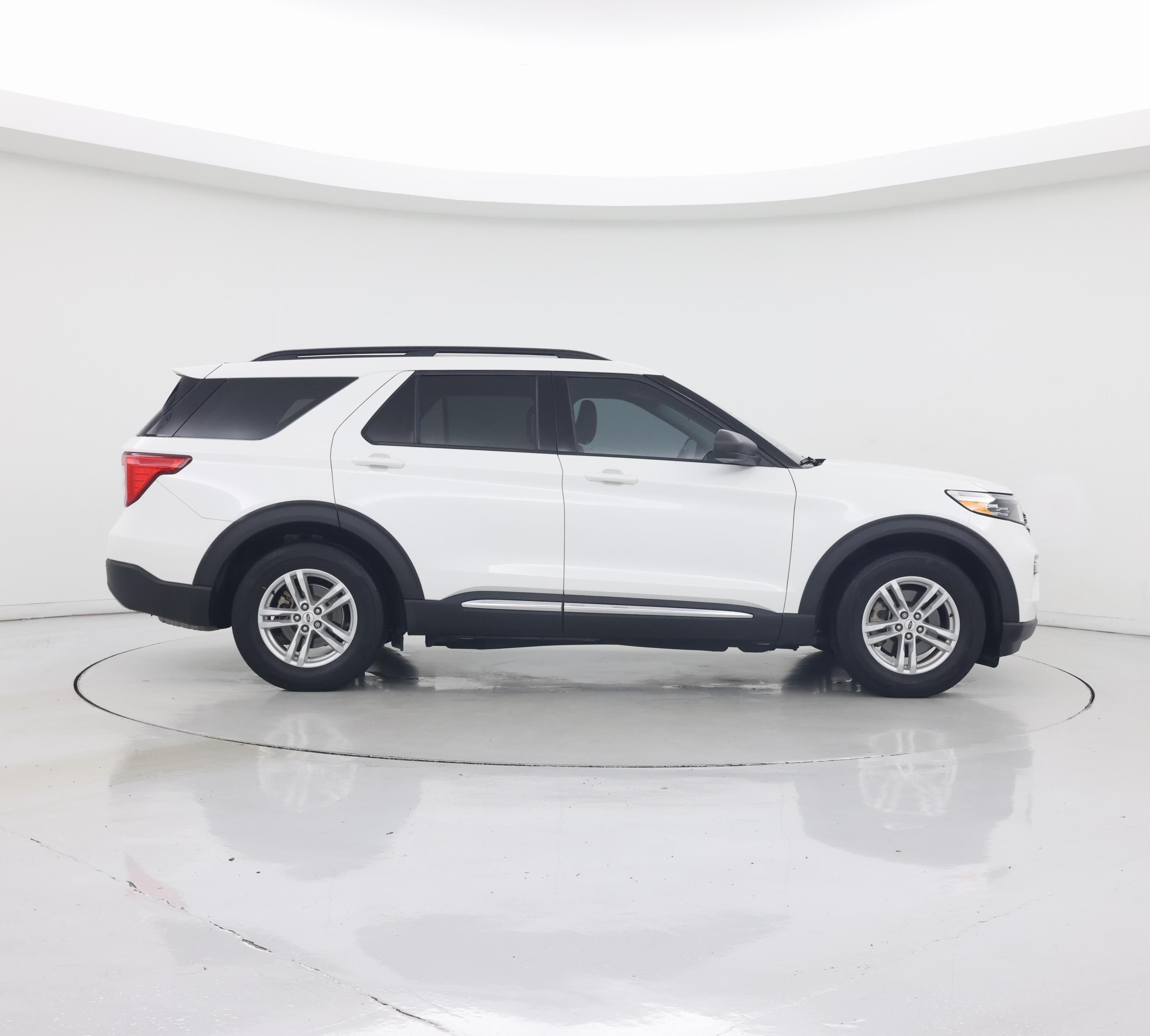 Thumbnail: 2023 Ford Explorer - 7