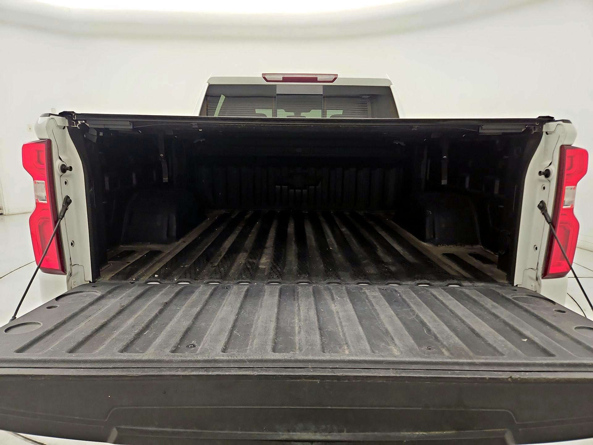 Thumbnail: 2019 Chevrolet Silverado 1500 - 16