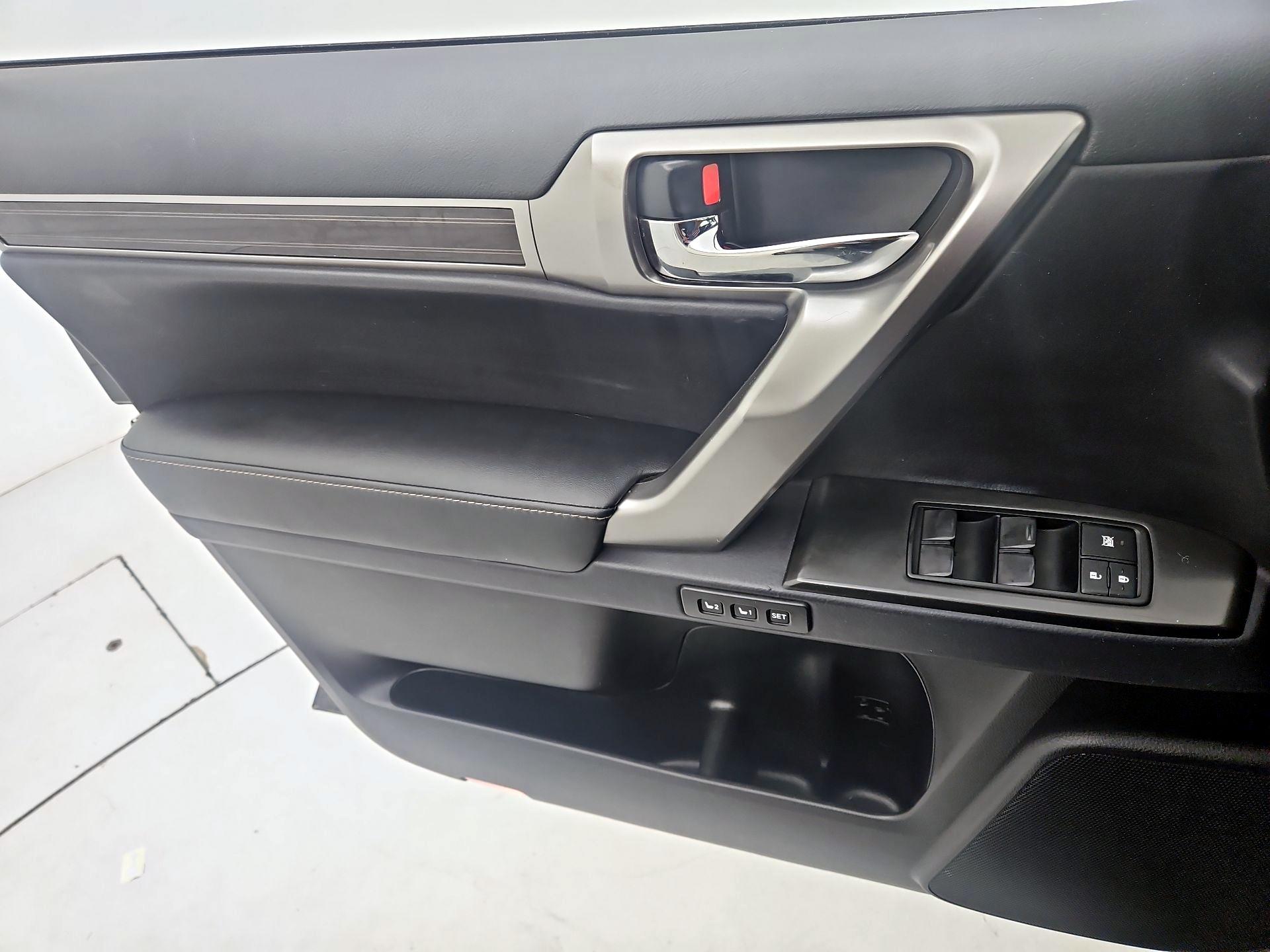 Thumbnail: 2023 Lexus GX - 12