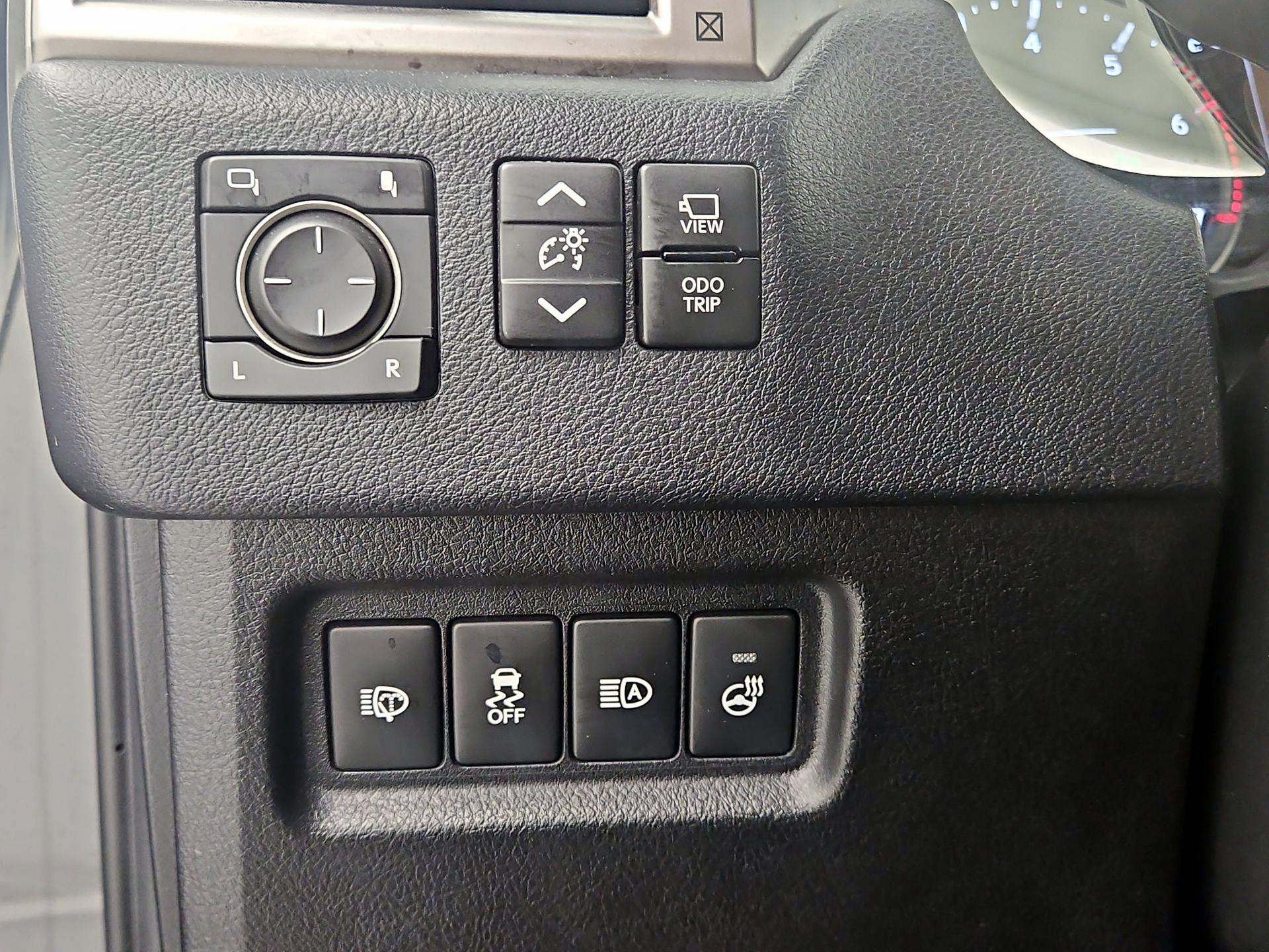 Thumbnail: 2023 Lexus GX - 13