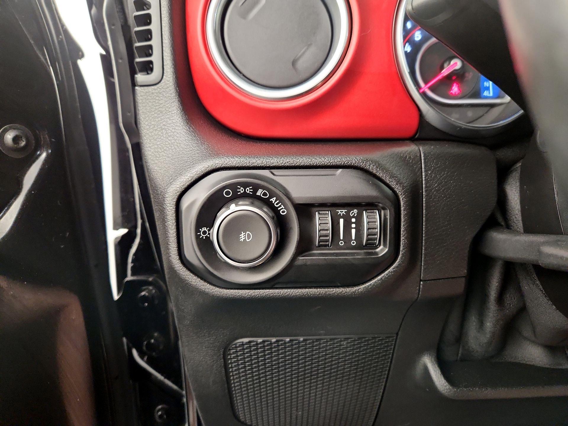 Thumbnail: 2020 Jeep Wrangler - 13
