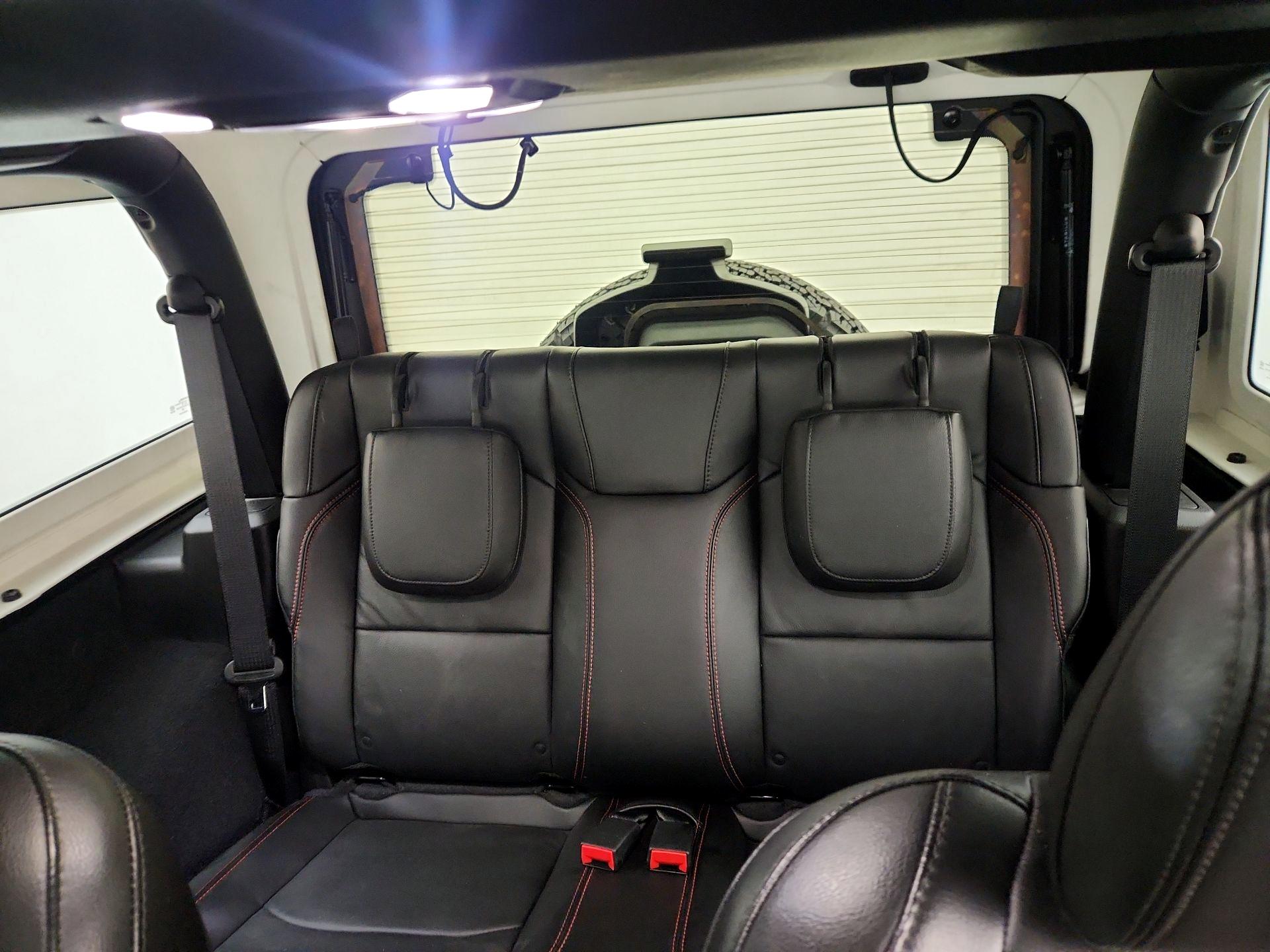 Thumbnail: 2020 Jeep Wrangler - 19