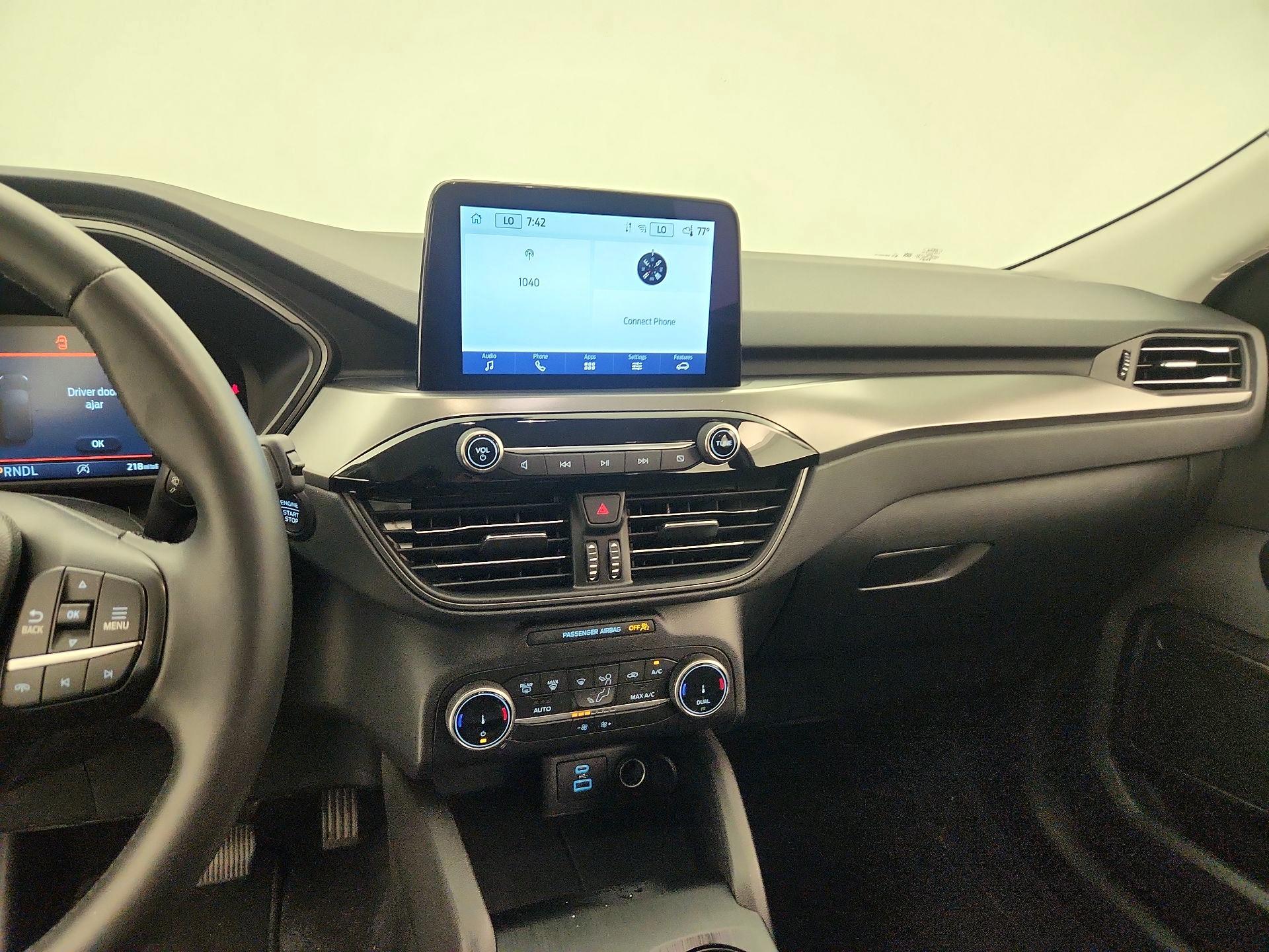 Thumbnail: 2023 Ford Escape - 9