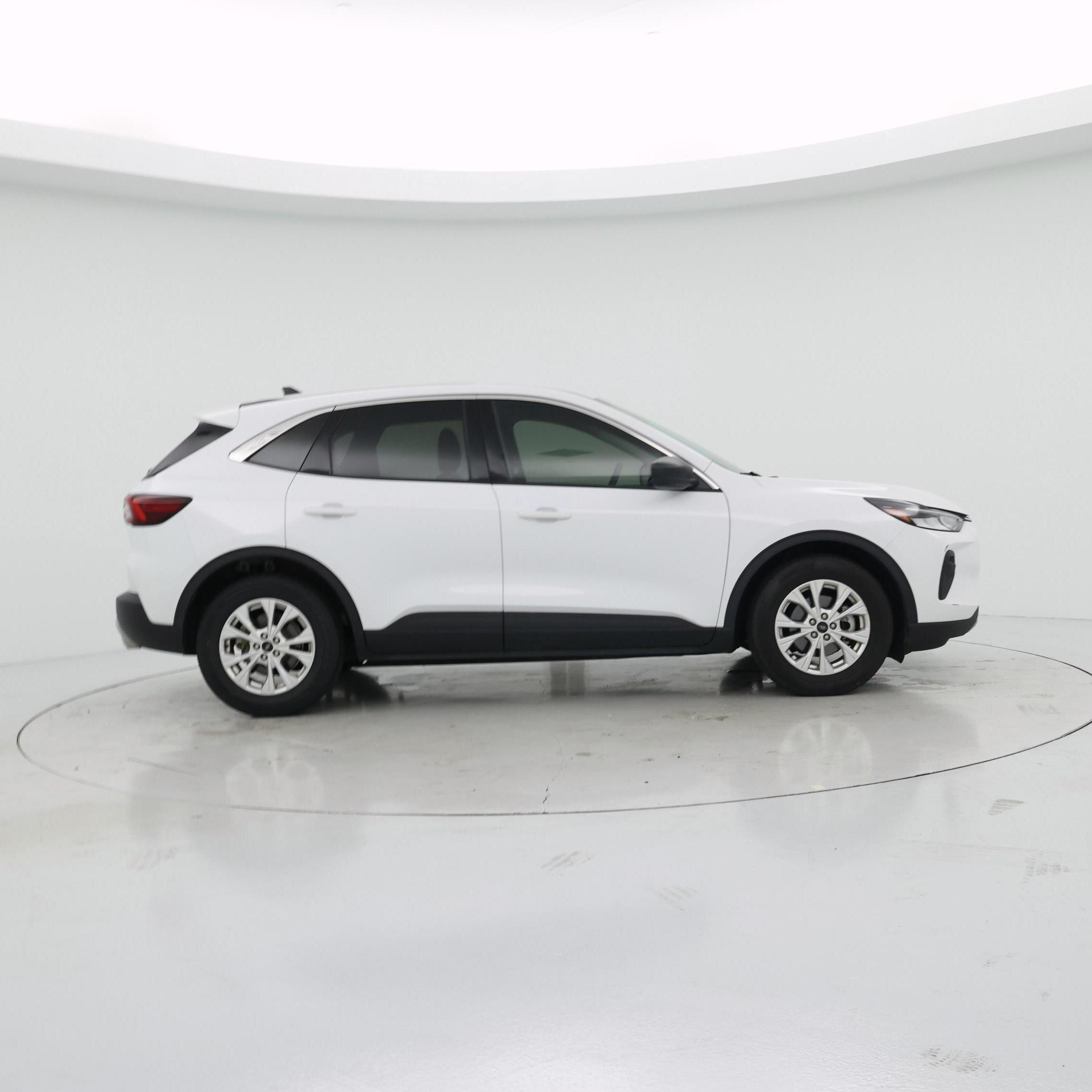 Thumbnail: 2023 Ford Escape - 7