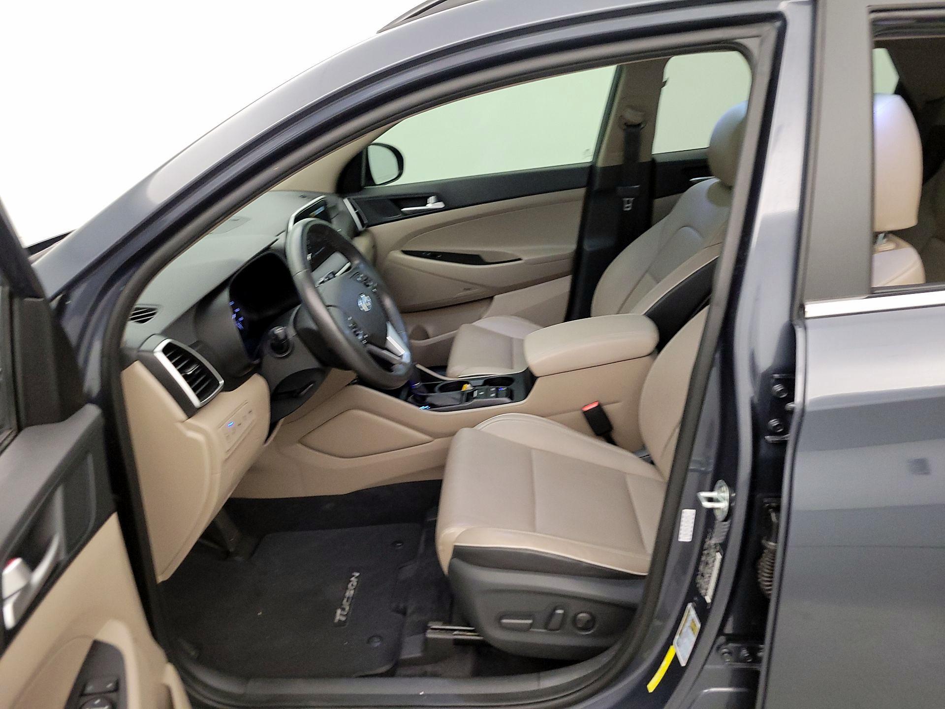 Thumbnail: 2020 Hyundai Tucson - 11