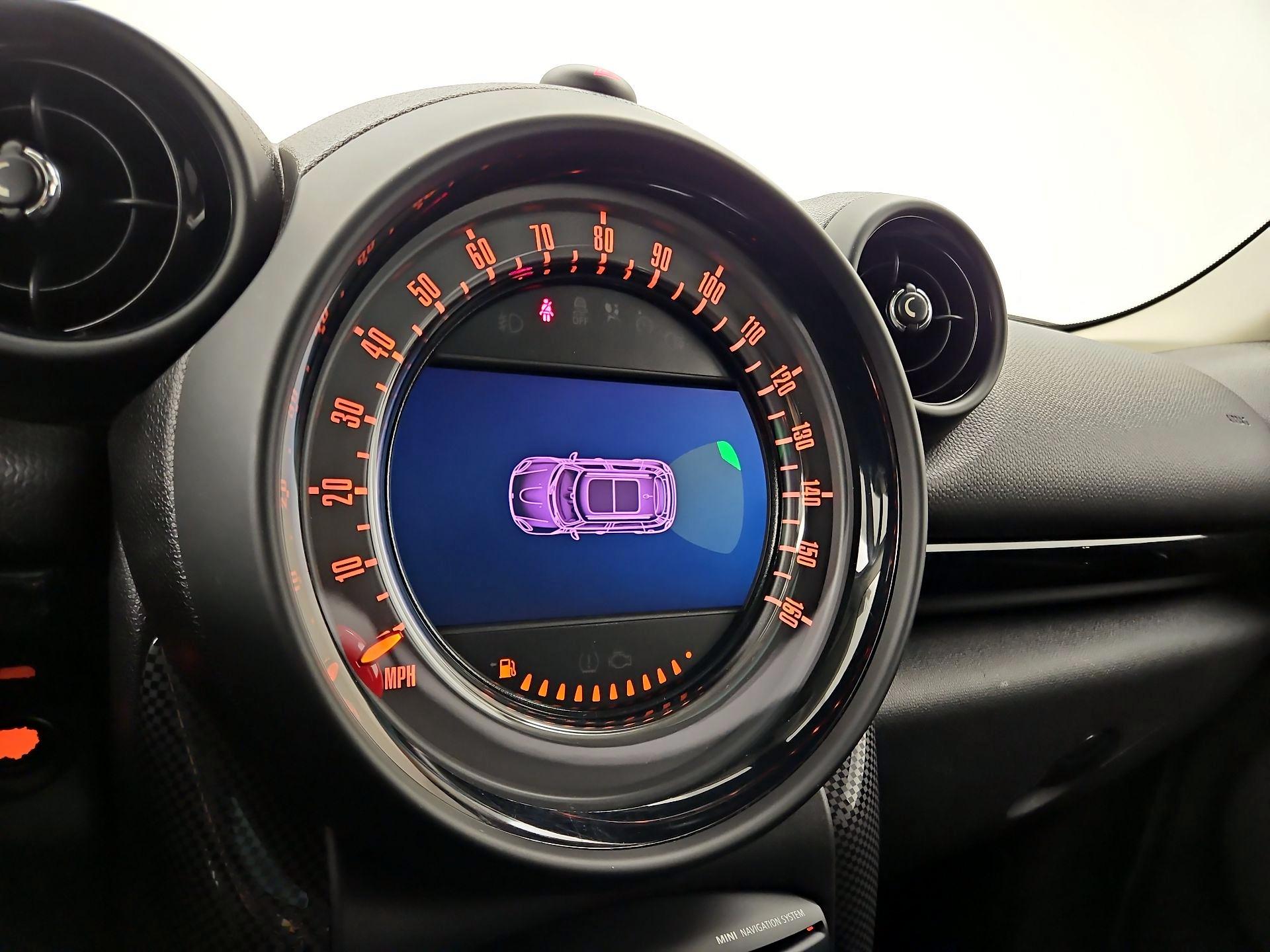 Thumbnail: 2015 MINI Cooper Countryman - 13