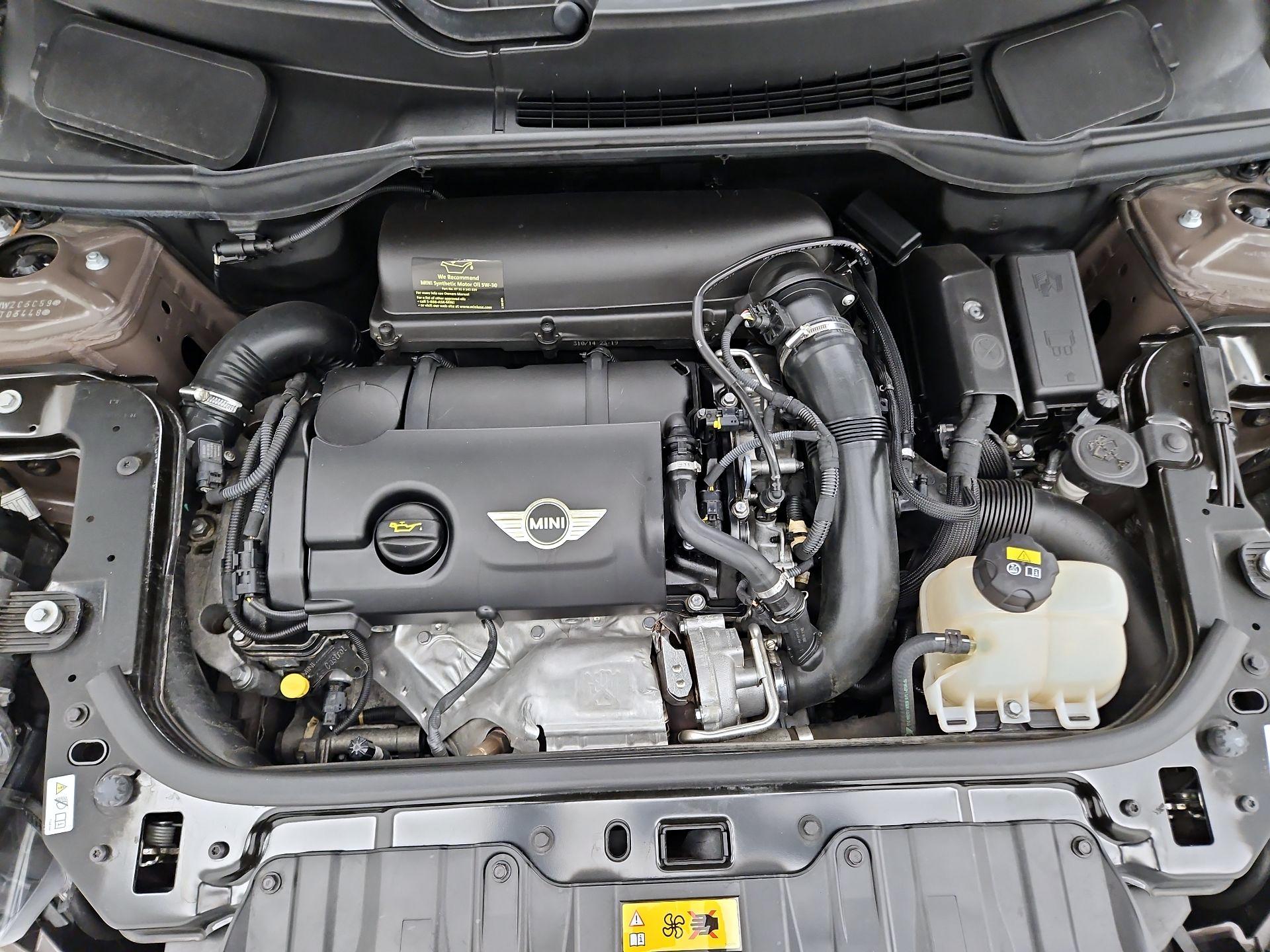 Thumbnail: 2015 MINI Cooper Countryman - 20