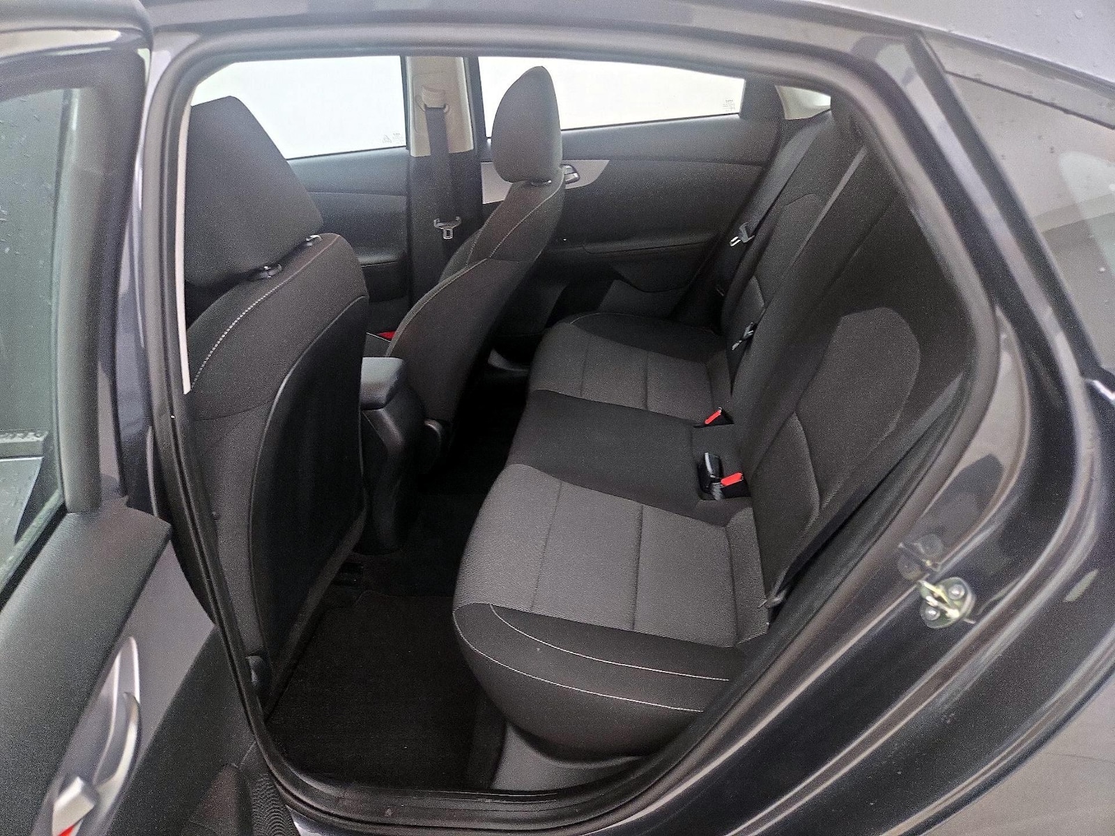 2023 Kia Forte LXS - Photo 20