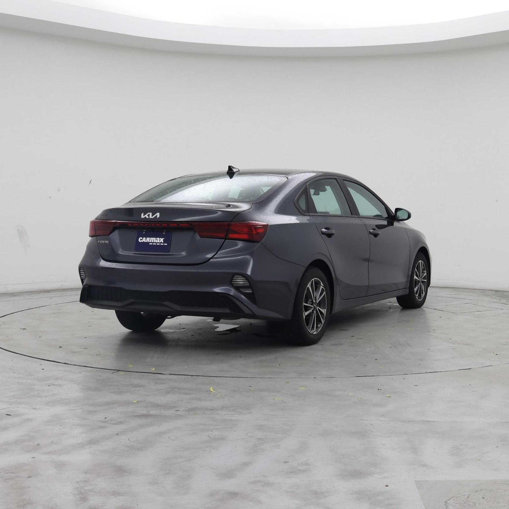 Thumbnail: 2023 Kia Forte - 8