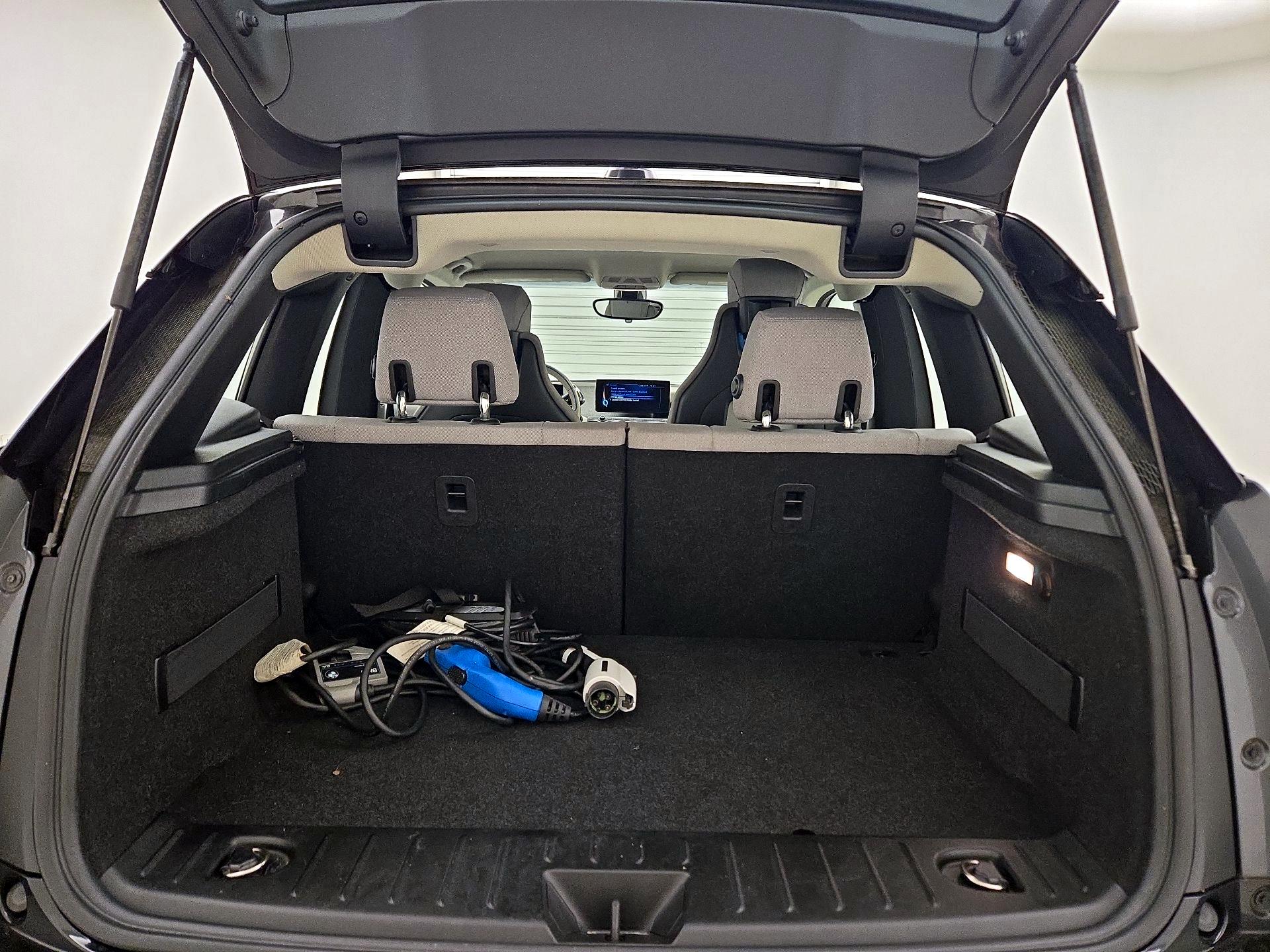 Thumbnail: 2016 BMW i3 - 17