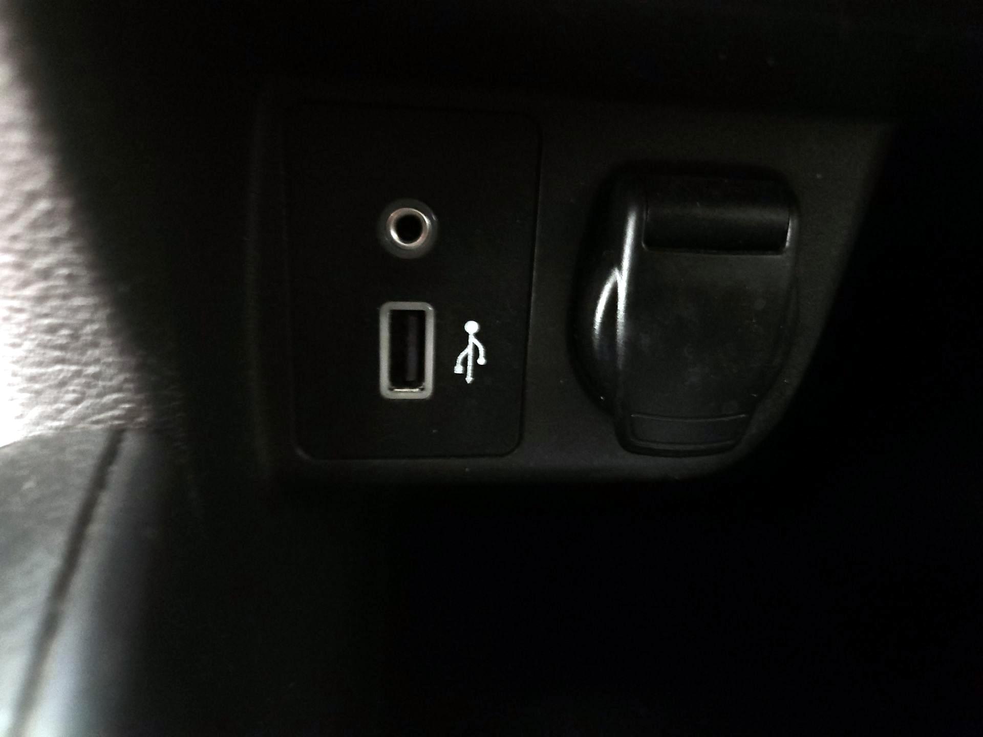 Thumbnail: 2020 Nissan Versa - 18