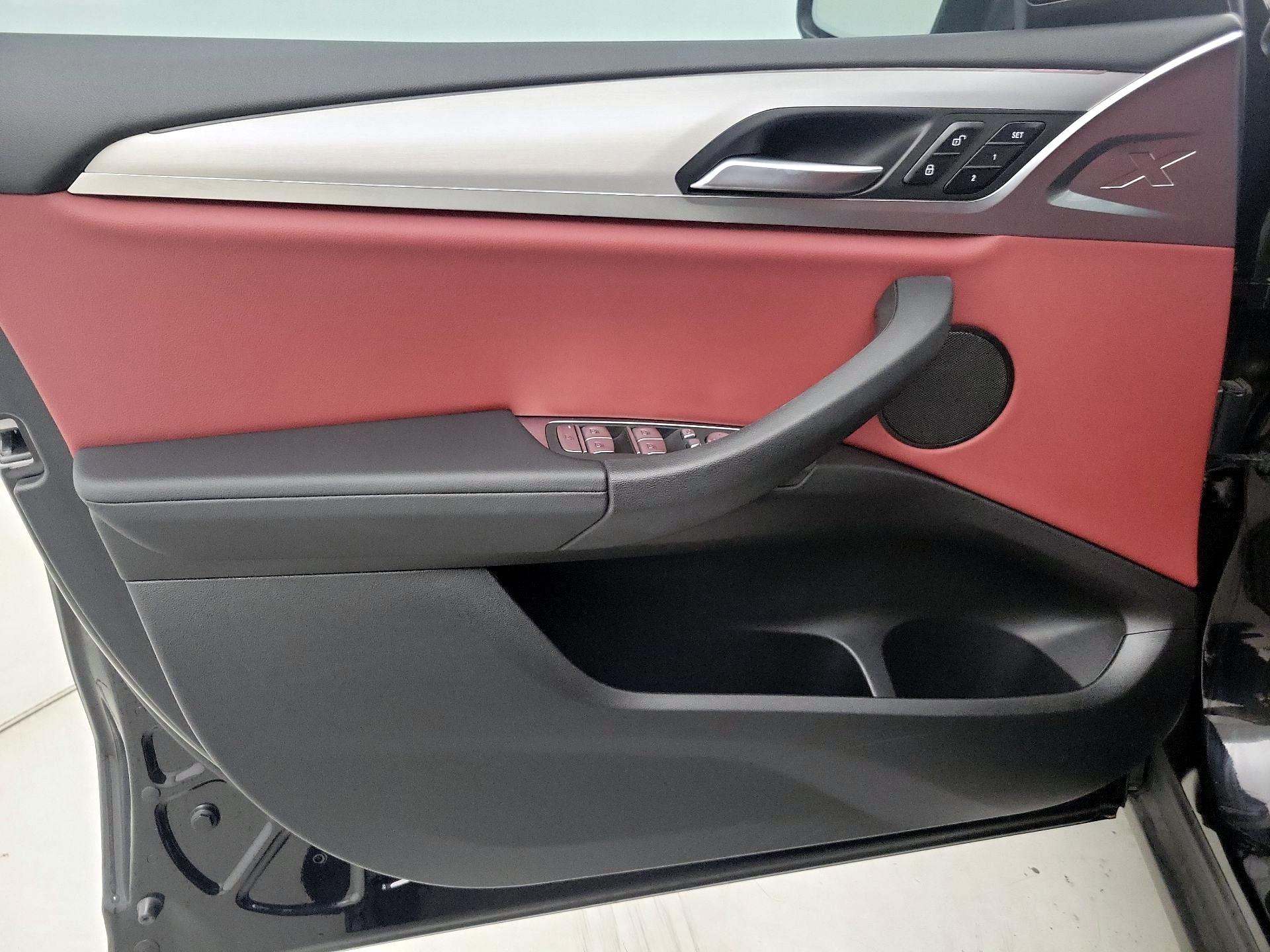 Thumbnail: 2022 BMW X3 - 12