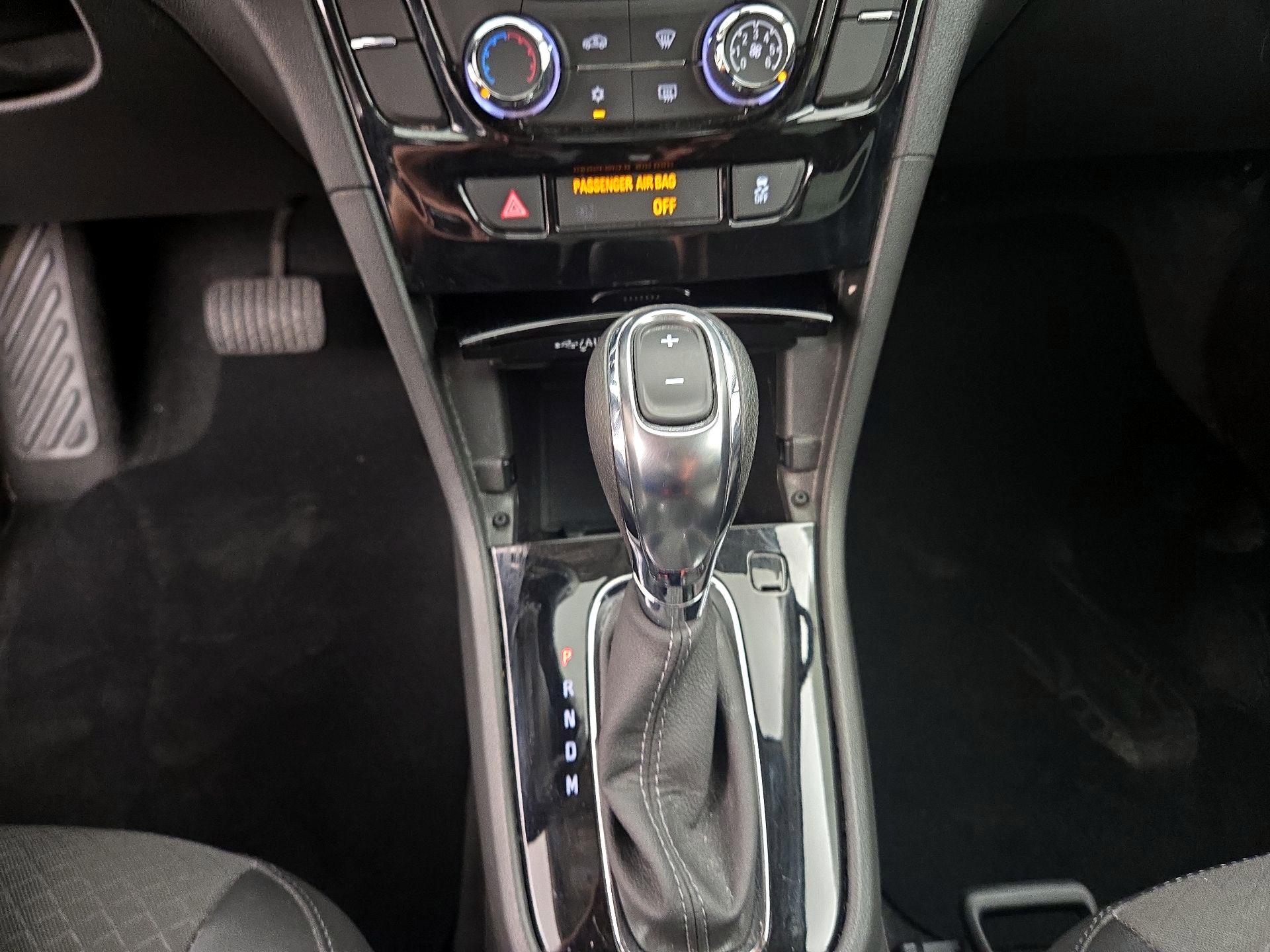Thumbnail: 2019 Buick Encore - 17