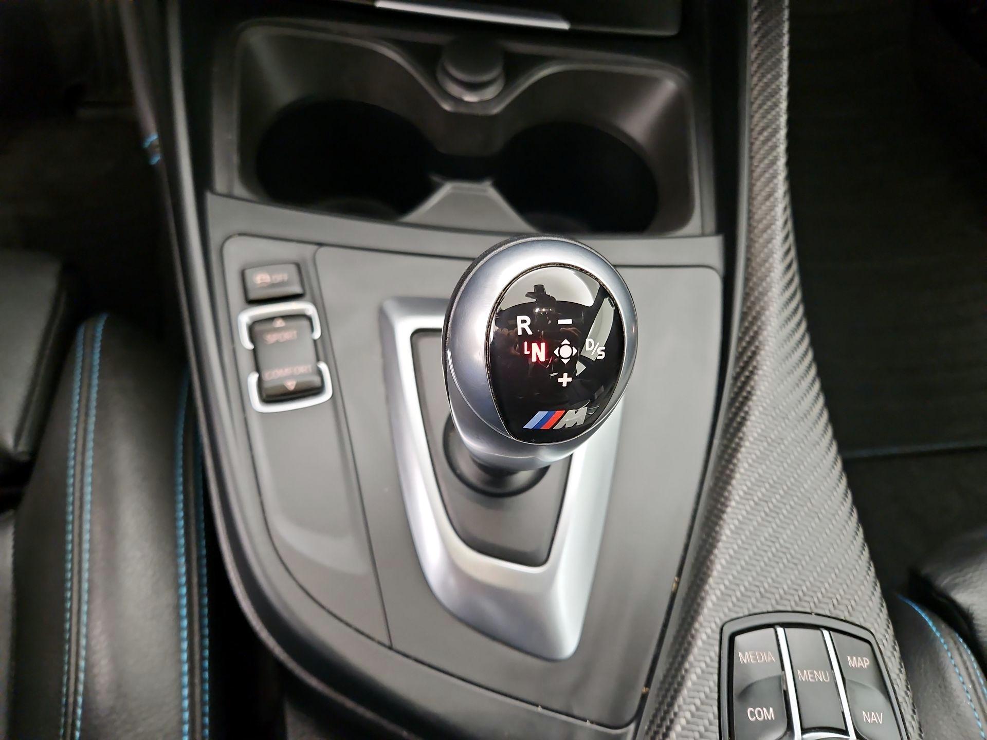 Thumbnail: 2017 BMW M2 - 16