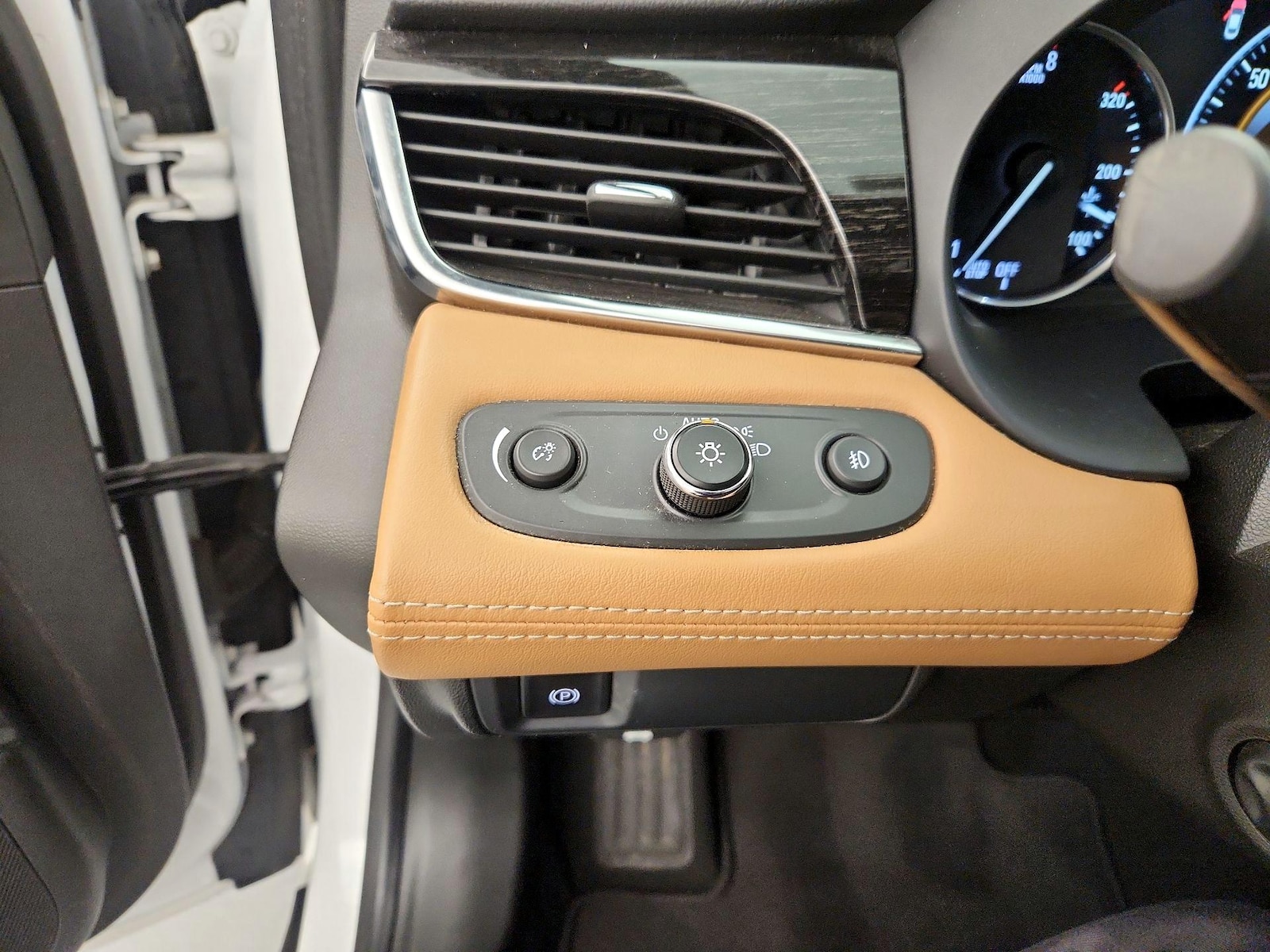 2017 Buick LaCrosse Essence - Photo 14
