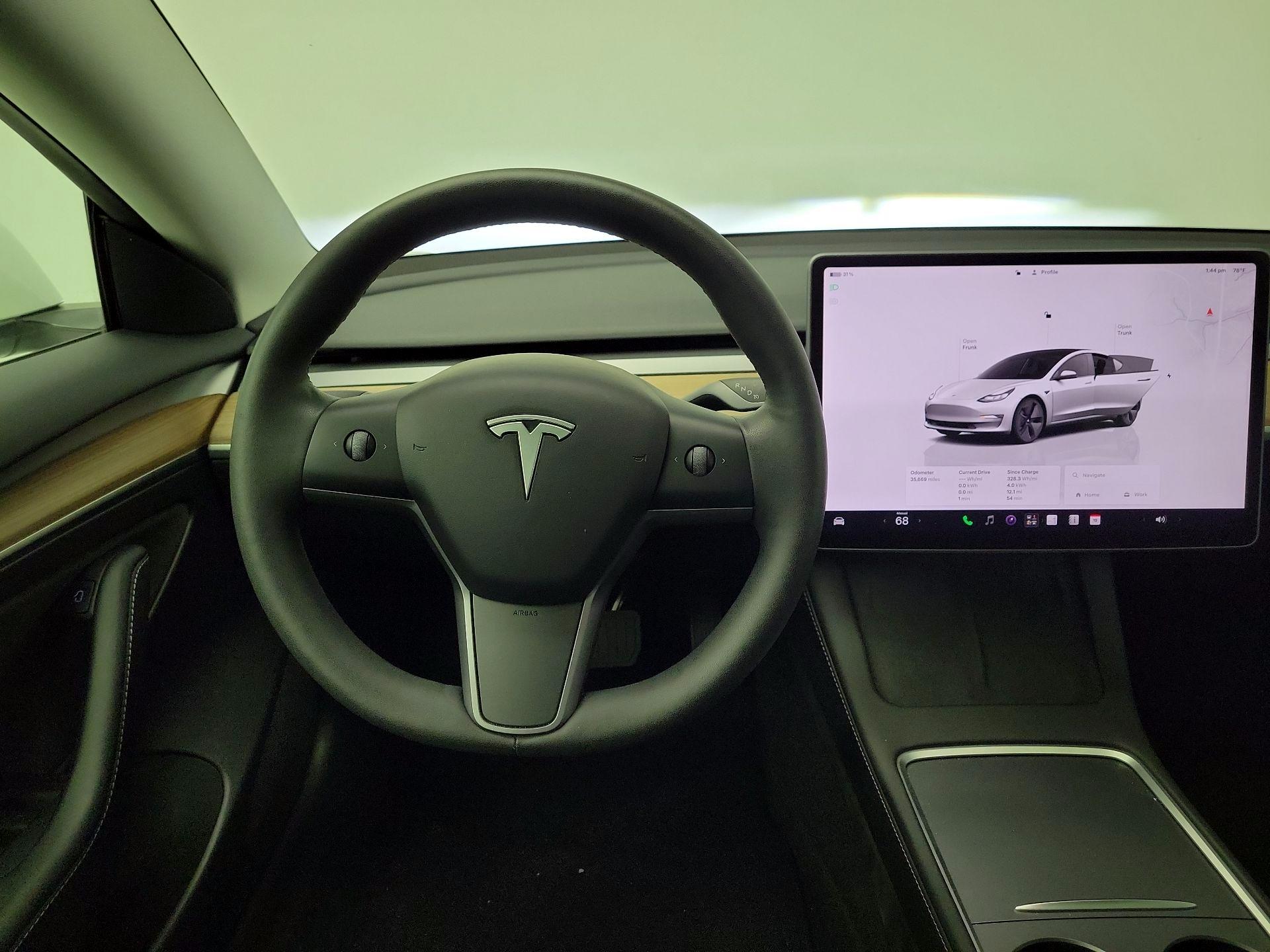 Thumbnail: 2023 Tesla Model 3 - 10