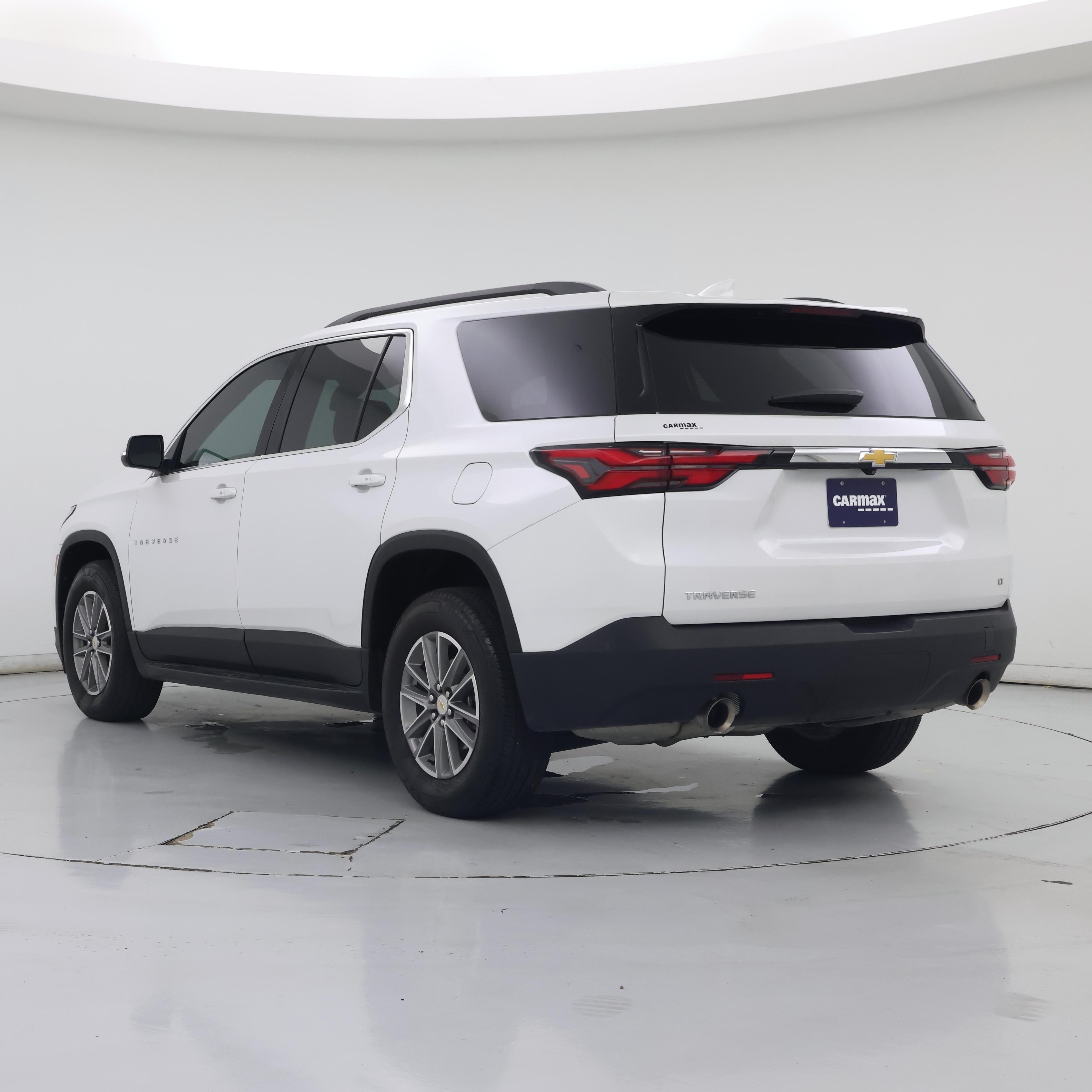 Thumbnail: 2023 Chevrolet Traverse - 2