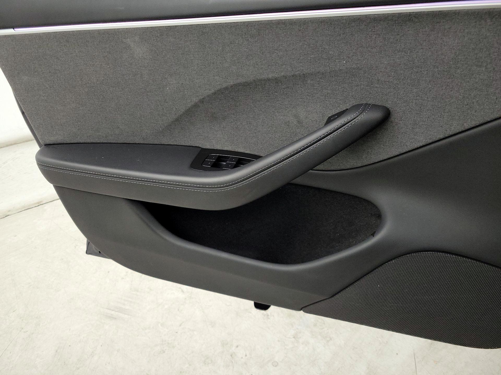 Thumbnail: 2024 Tesla Model 3 - 12
