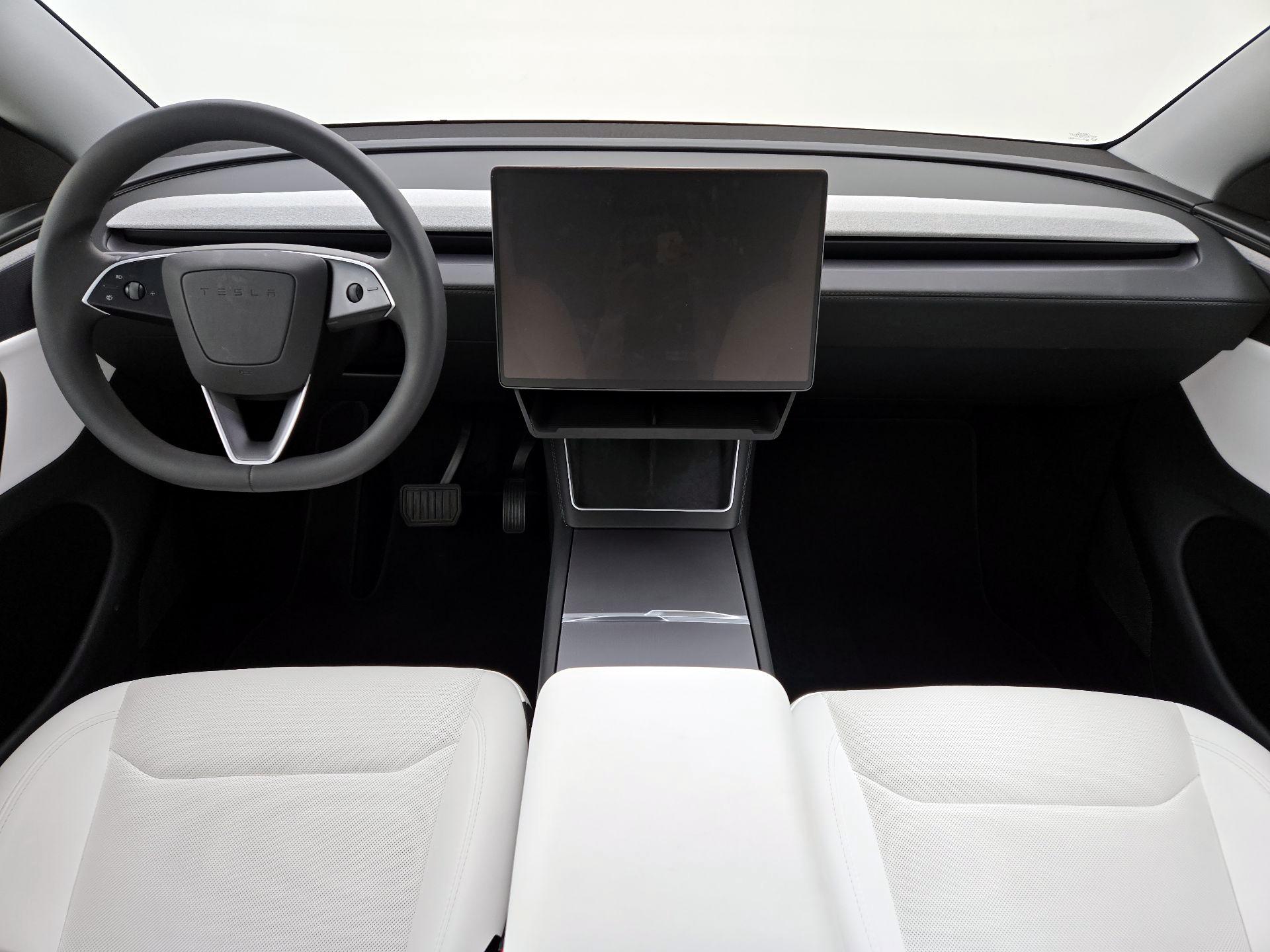 Thumbnail: 2026 Tesla Model Y - 9