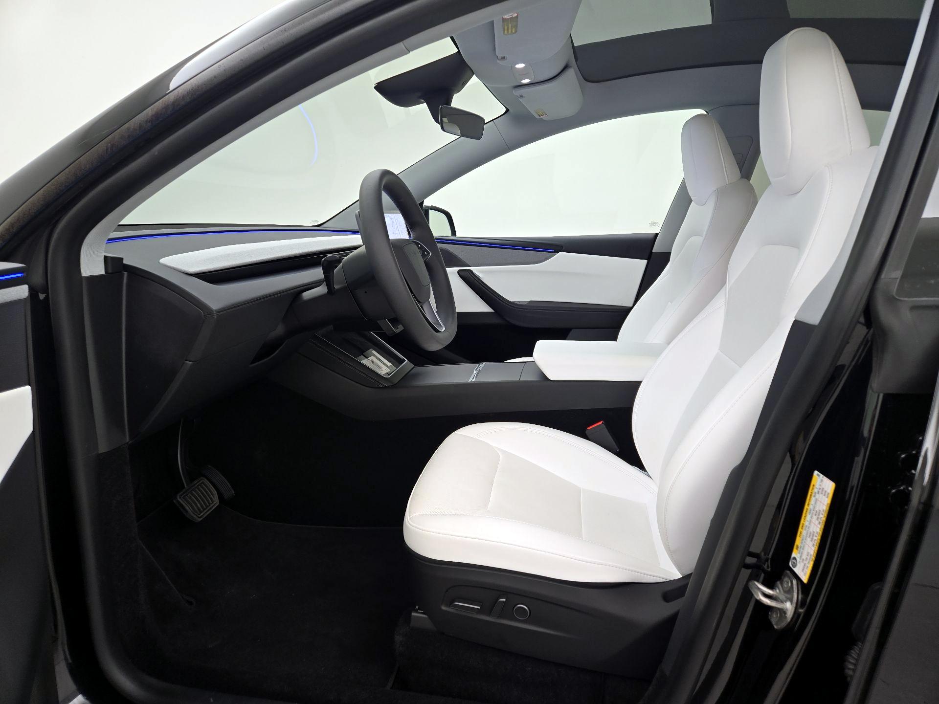 Thumbnail: 2026 Tesla Model Y - 11