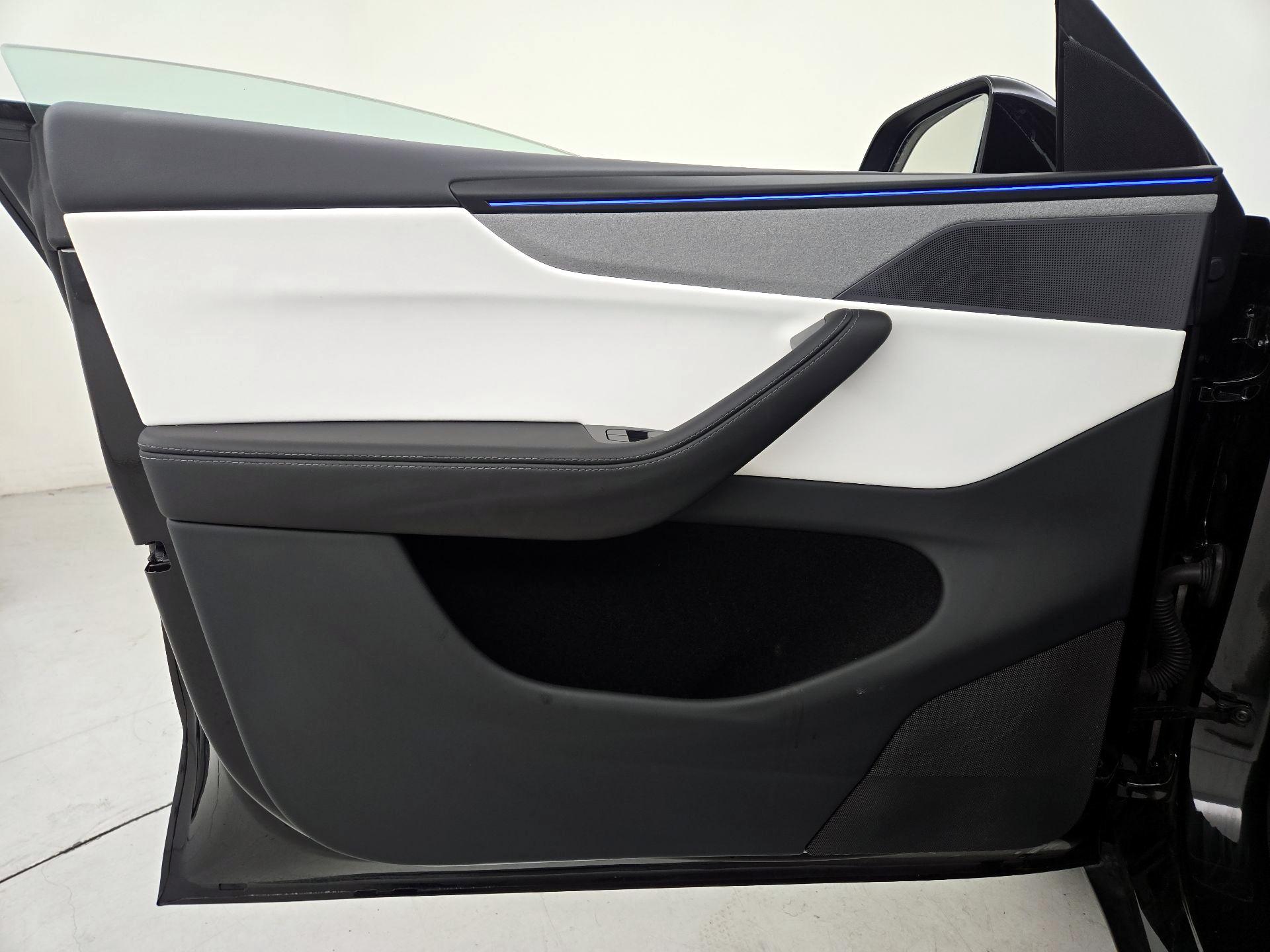 Thumbnail: 2026 Tesla Model Y - 12