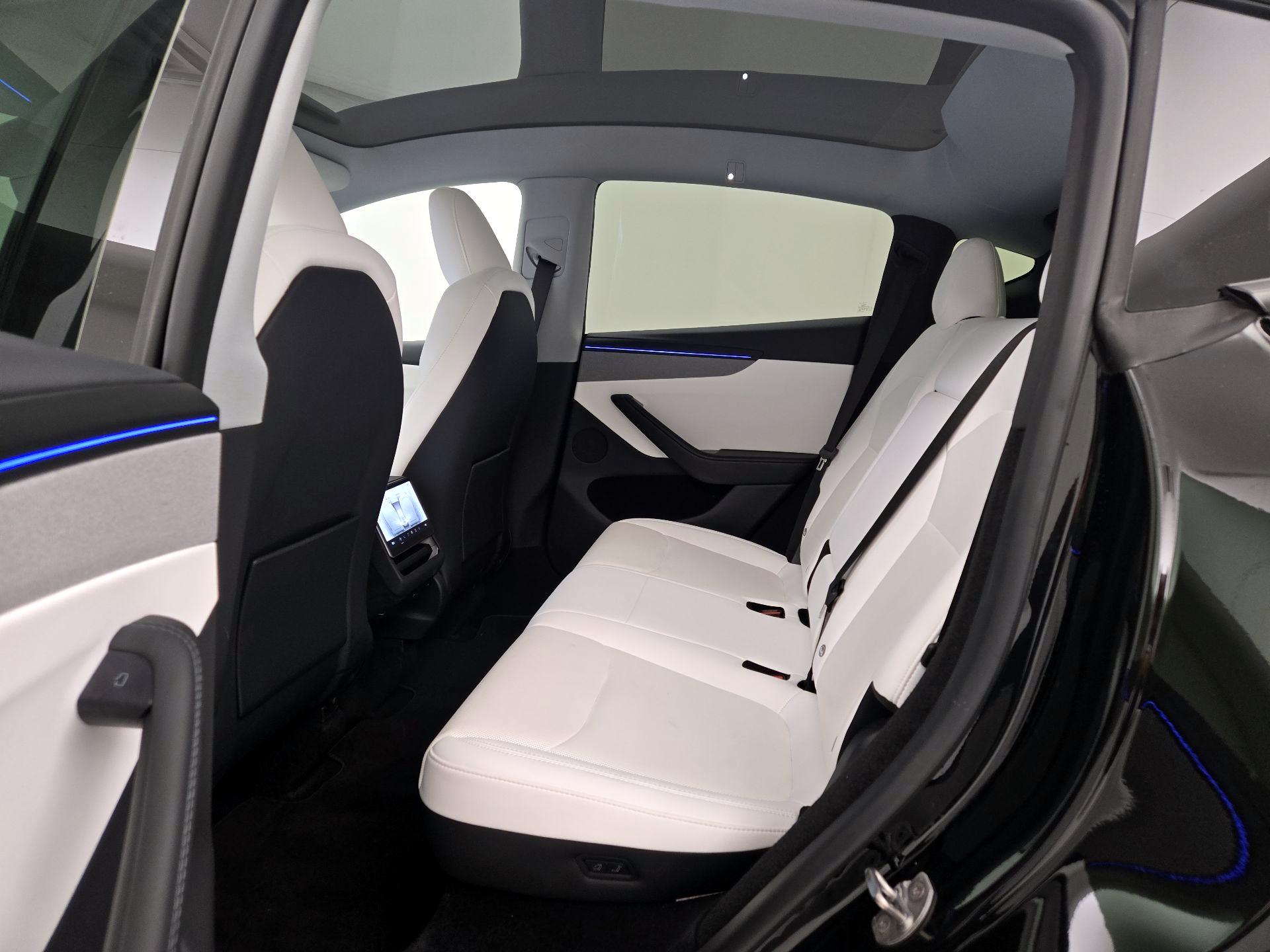 Thumbnail: 2026 Tesla Model Y - 20
