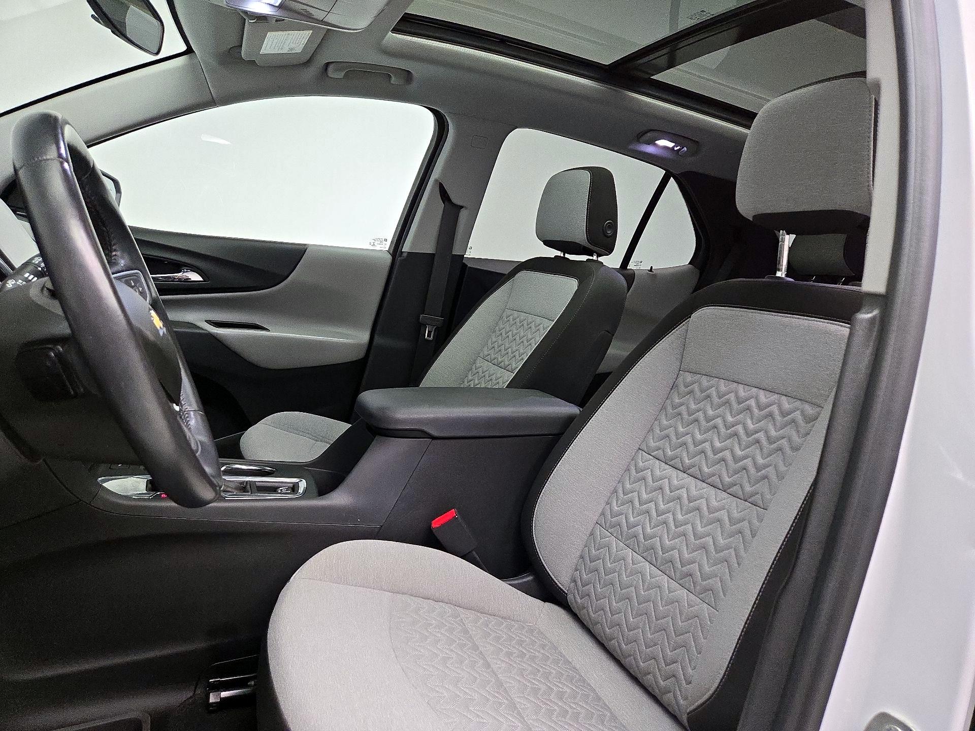 Thumbnail: 2022 Chevrolet Equinox - 11